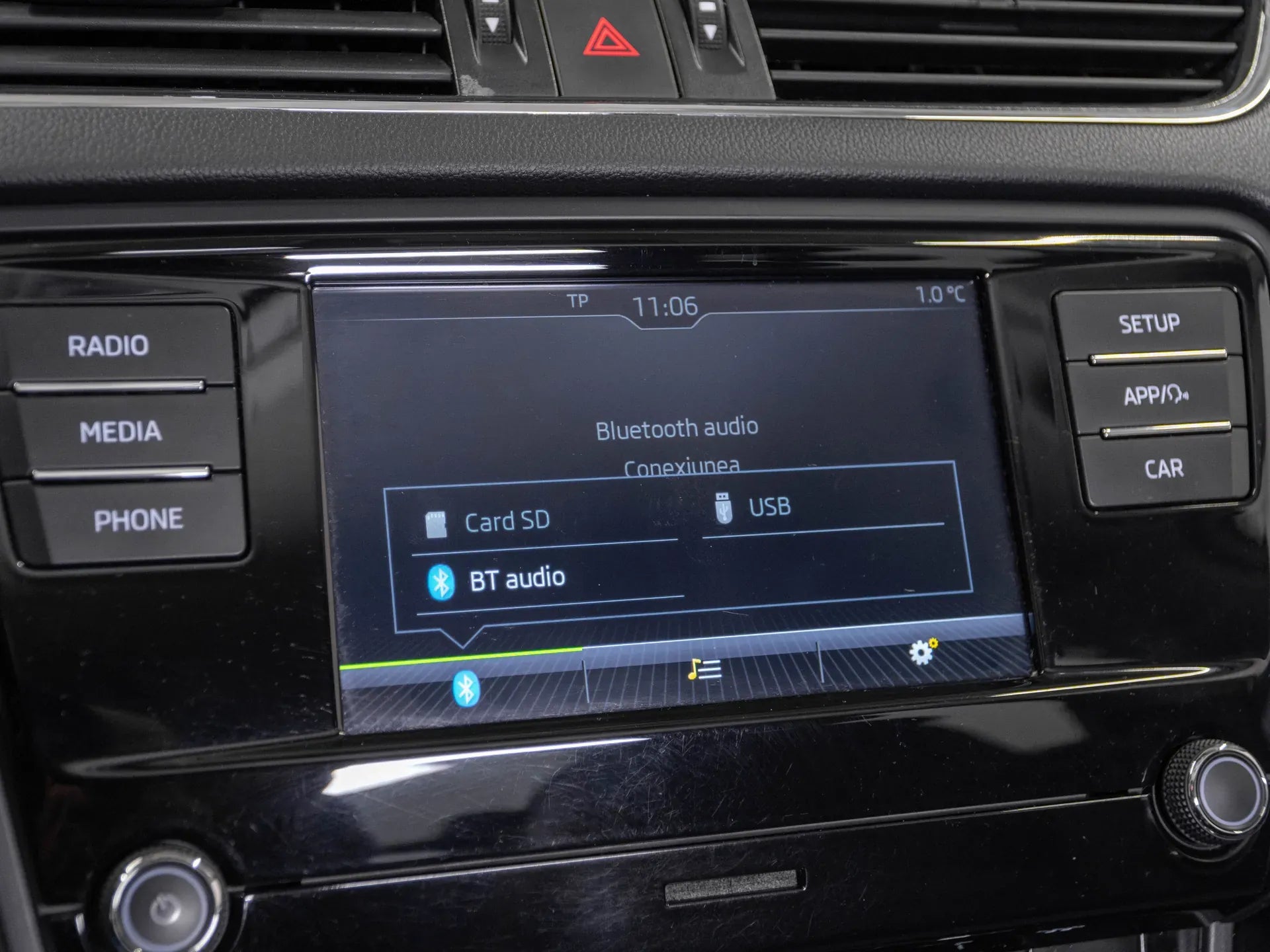 Skoda Octavia 1.6 Diesel 115 CP Alb - Samsaru's Car Outlet