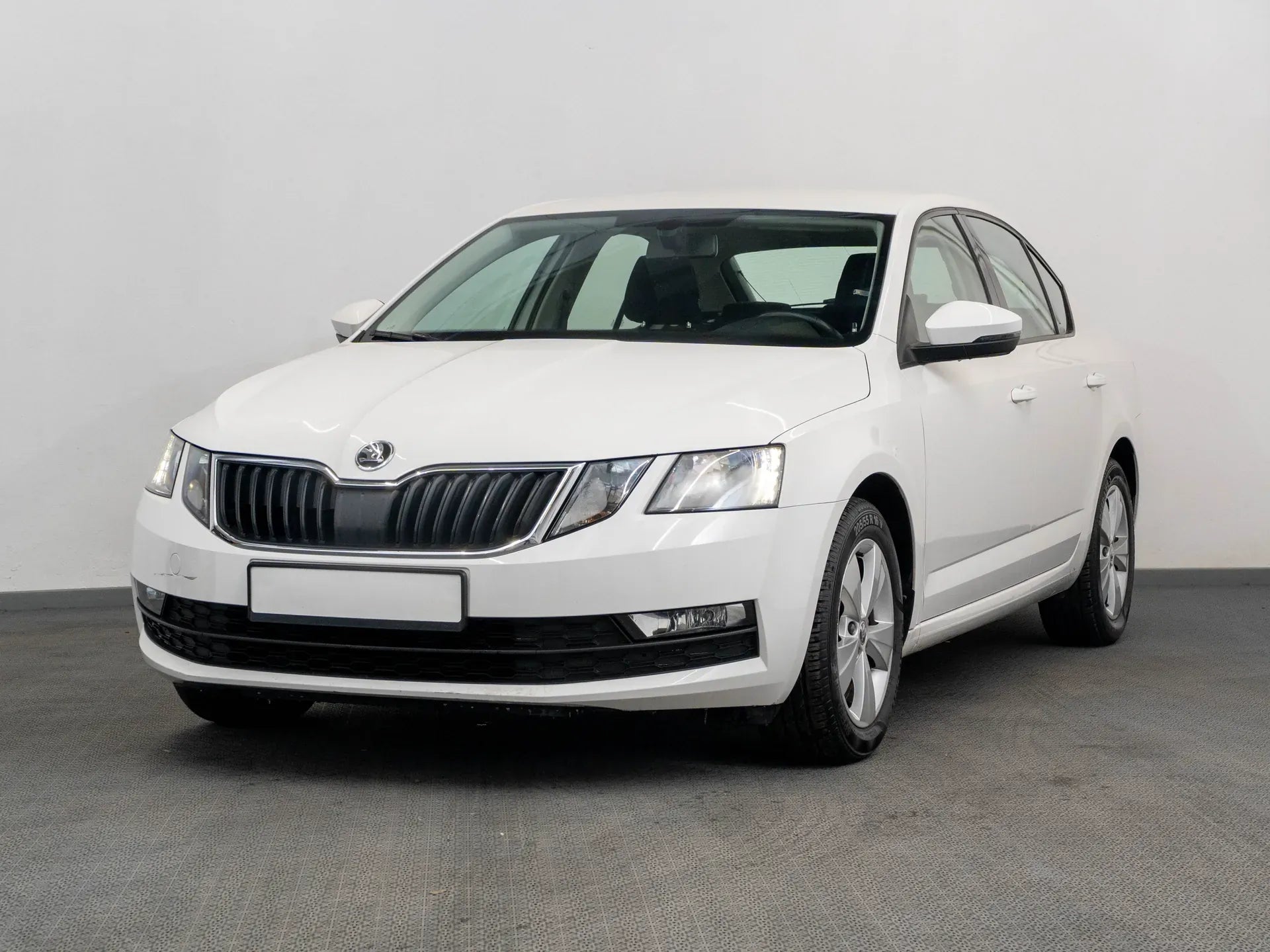 Skoda Octavia Ambition 1.0 TSI - Samsaru's Car Outlet