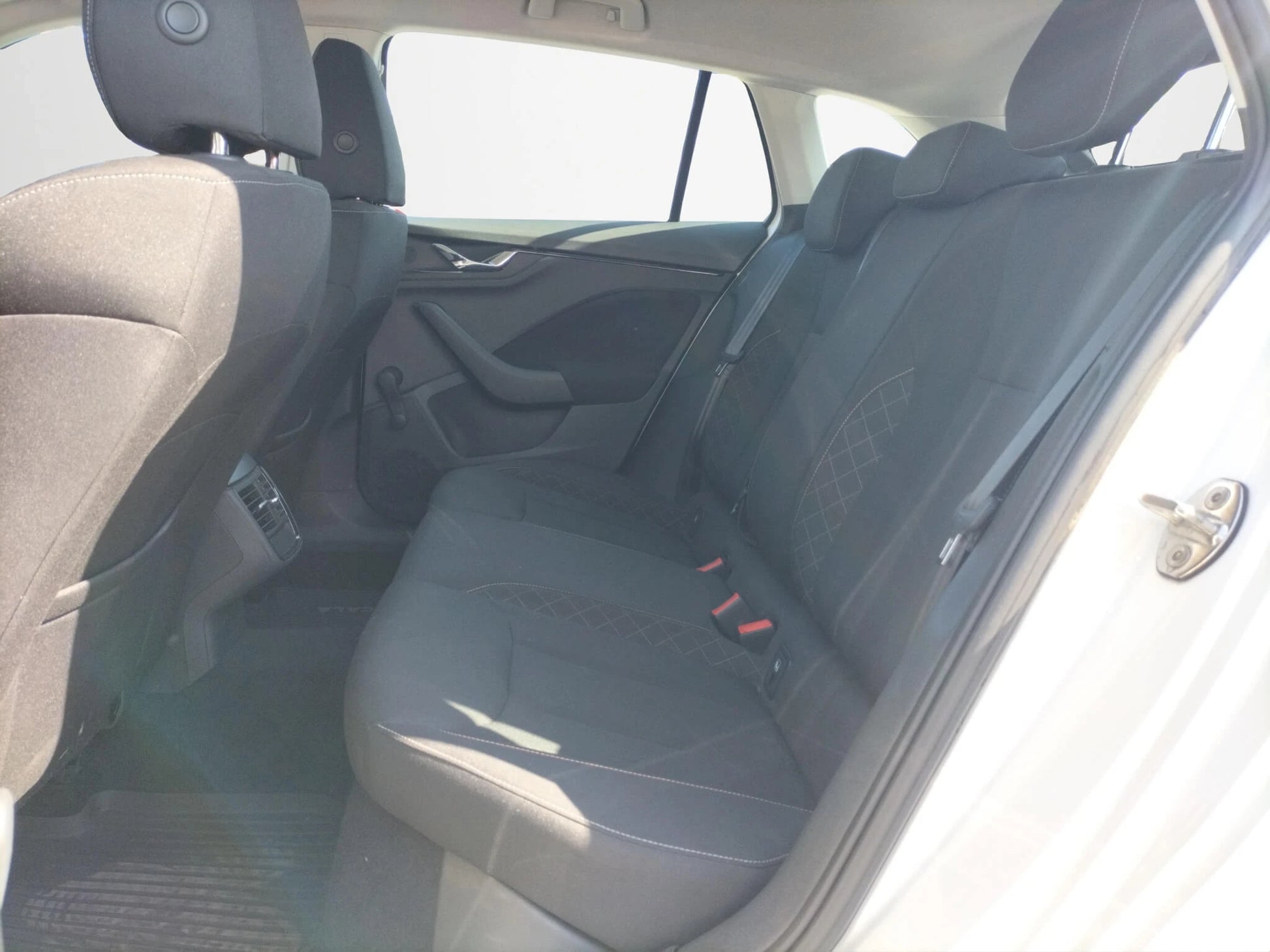 Škoda Scala Ambition 1.6 TDI - Samsaru's Car Outlet
