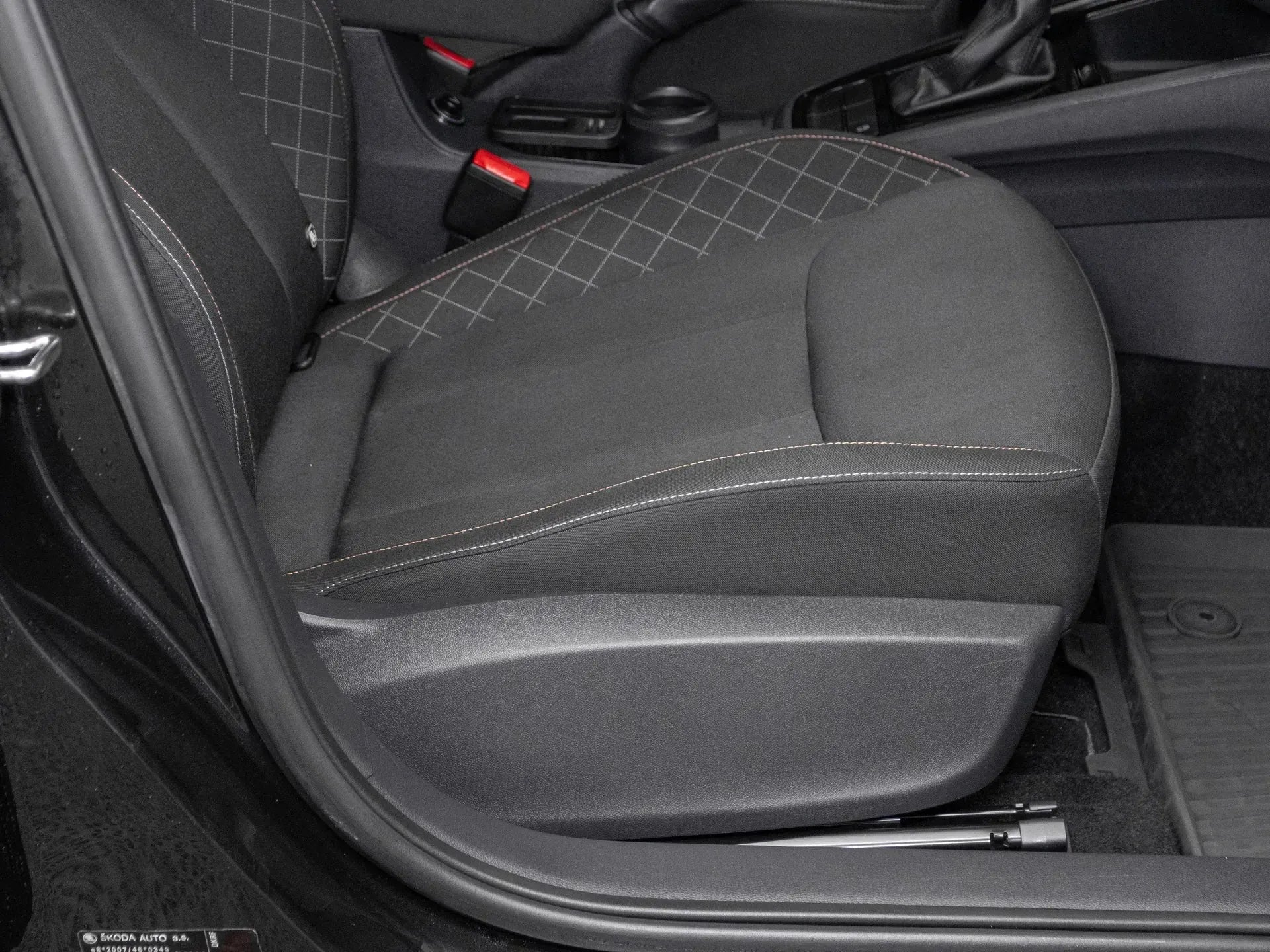 Skoda Scala 1.0 Benzina 115 CP Negru - Samsaru's Car Outlet