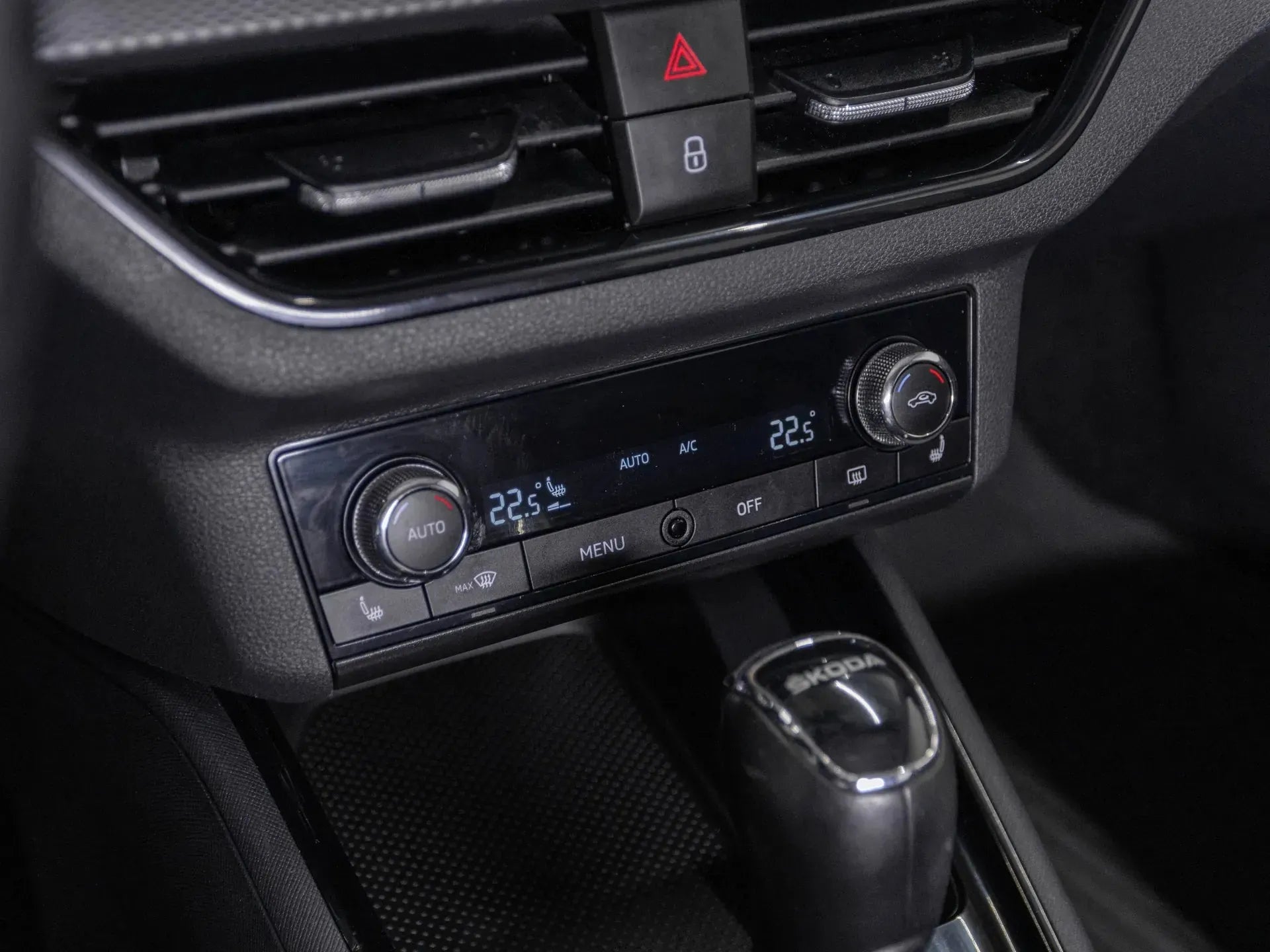 Skoda Scala 1.0 Benzina 115 CP Negru - Samsaru's Car Outlet