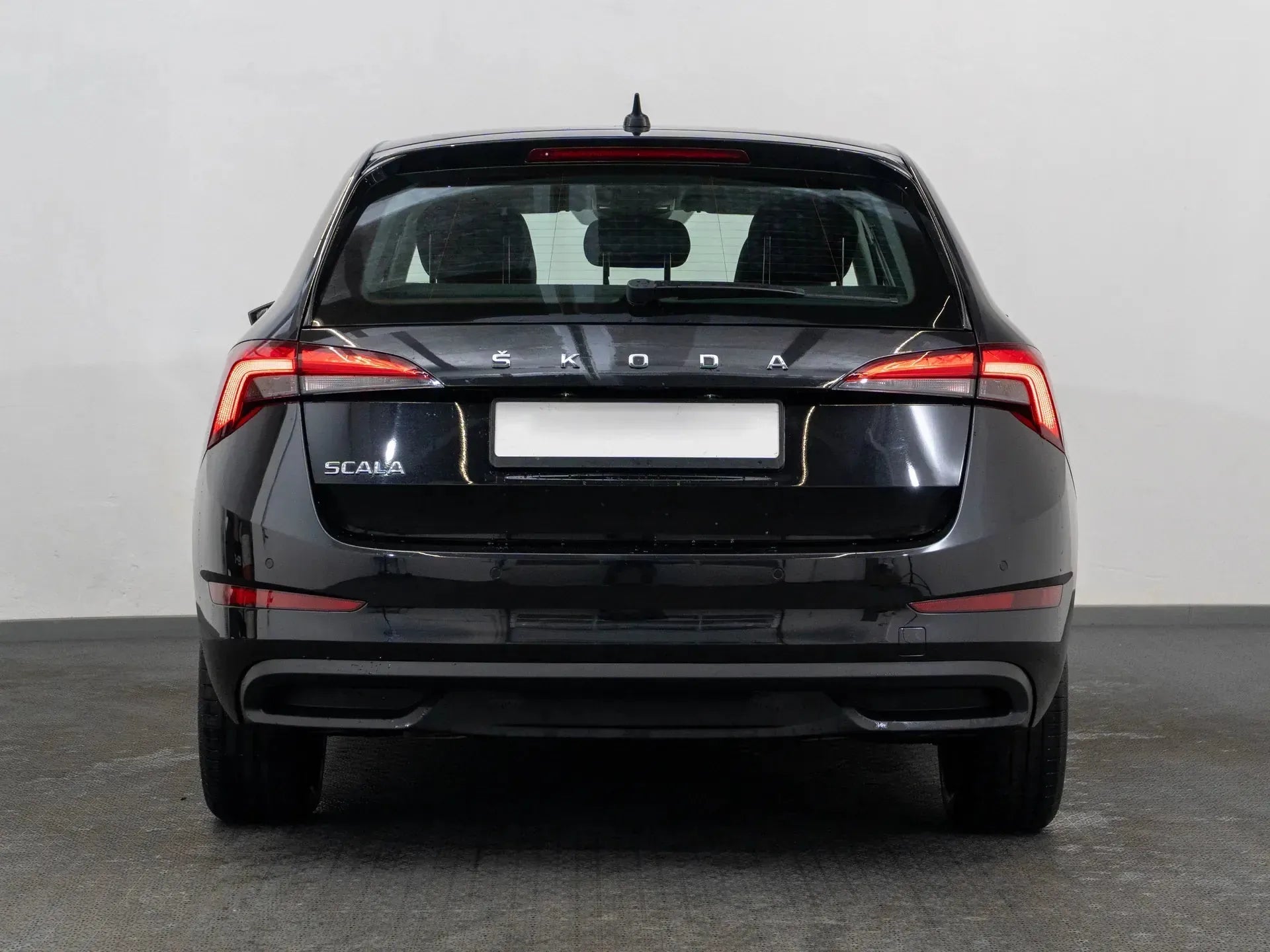 Skoda Scala 1.0 Benzina 115 CP Negru - Samsaru's Car Outlet
