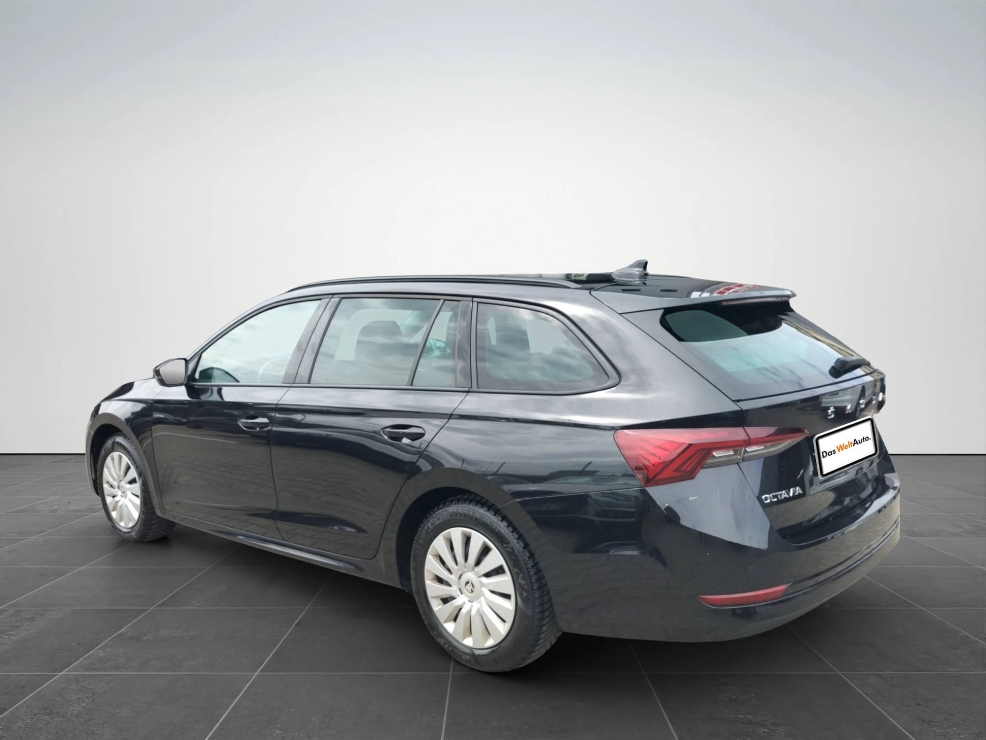 ŠKODA Octavia Combi Ambition 2.0 TDI DSG - Samsaru's Car Outlet
