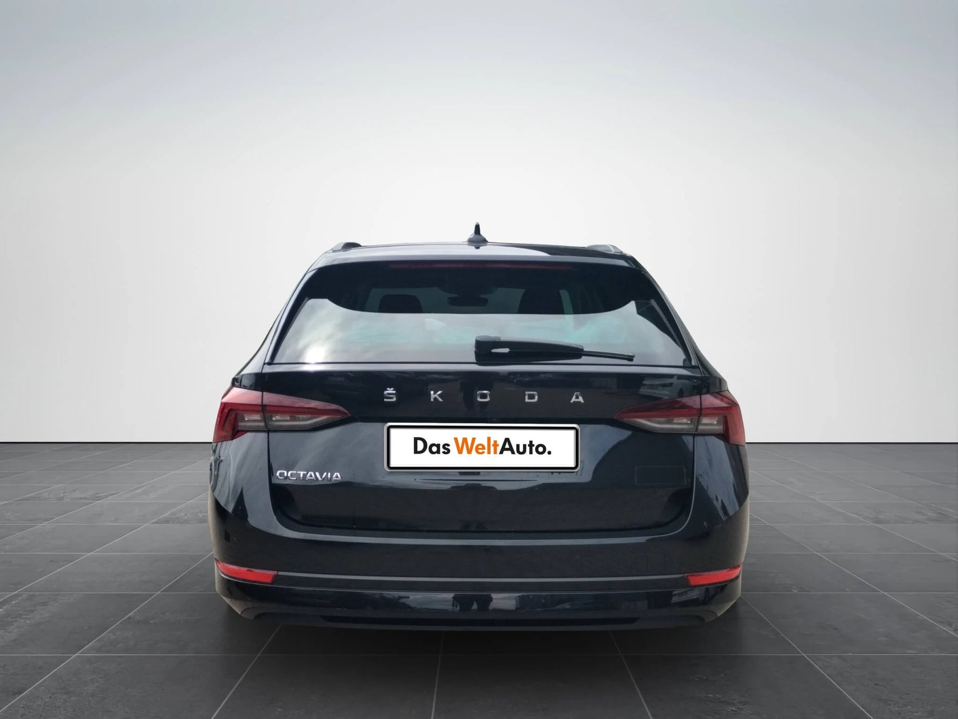 ŠKODA Octavia Combi Ambition 2.0 TDI DSG - Samsaru's Car Outlet