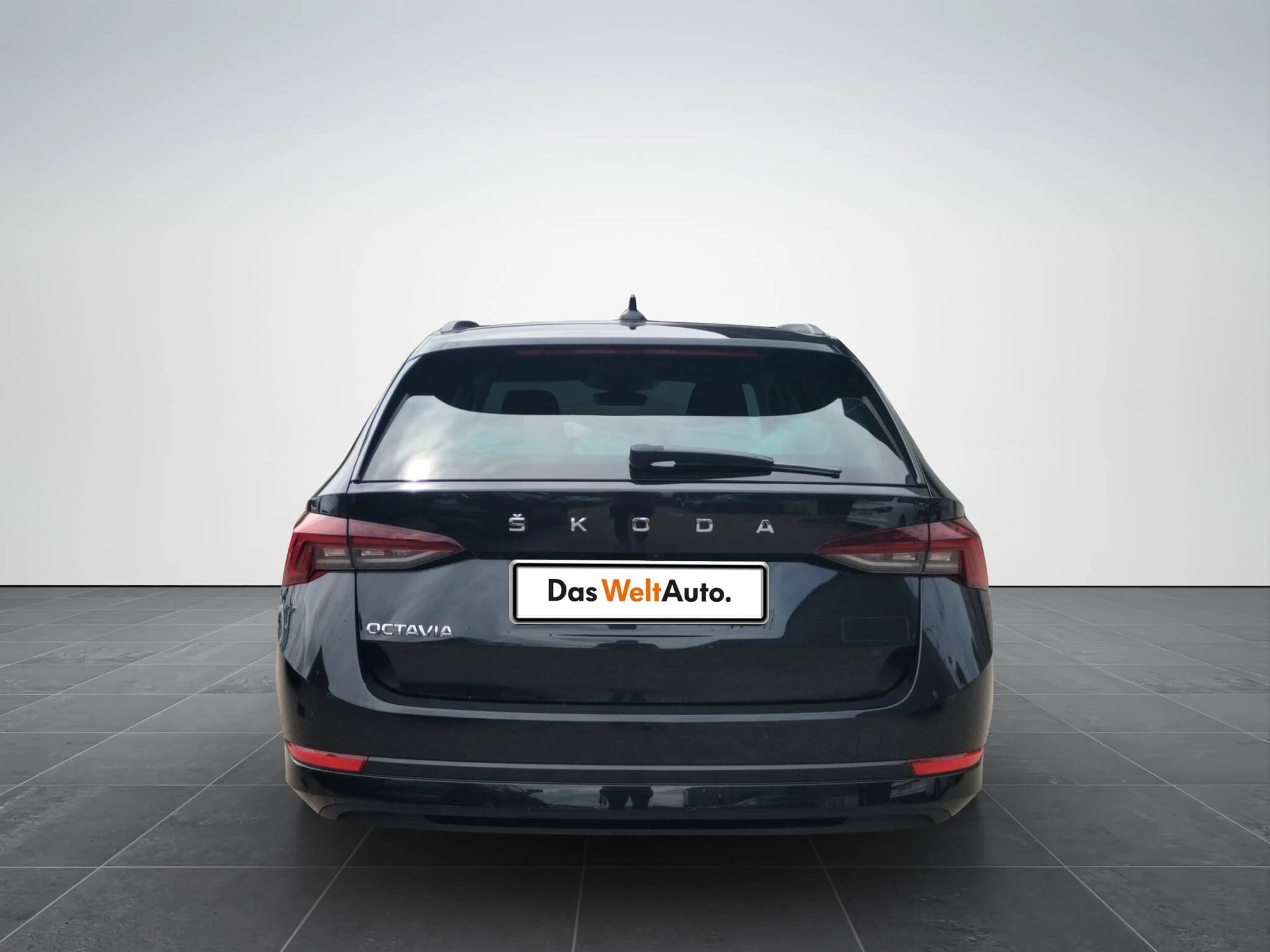 ŠKODA Octavia Combi Ambition 2.0 TDI DSG - Samsaru's Car Outlet