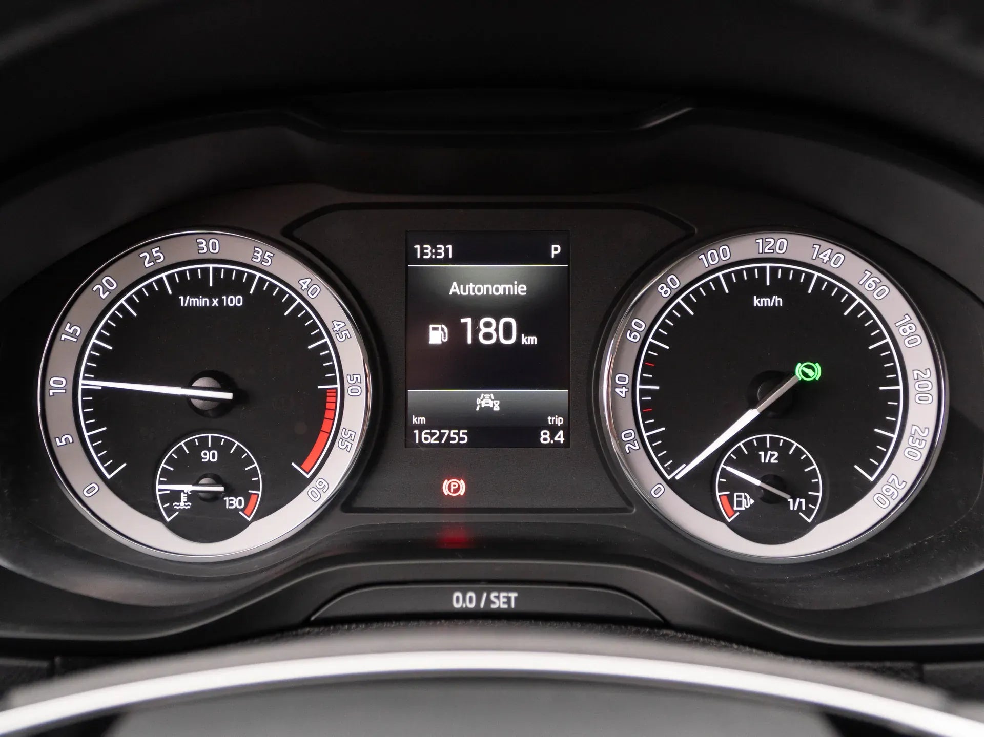 Skoda Karoq 2.0 Diesel 150 CP Albastru - Samsaru's Car Outlet