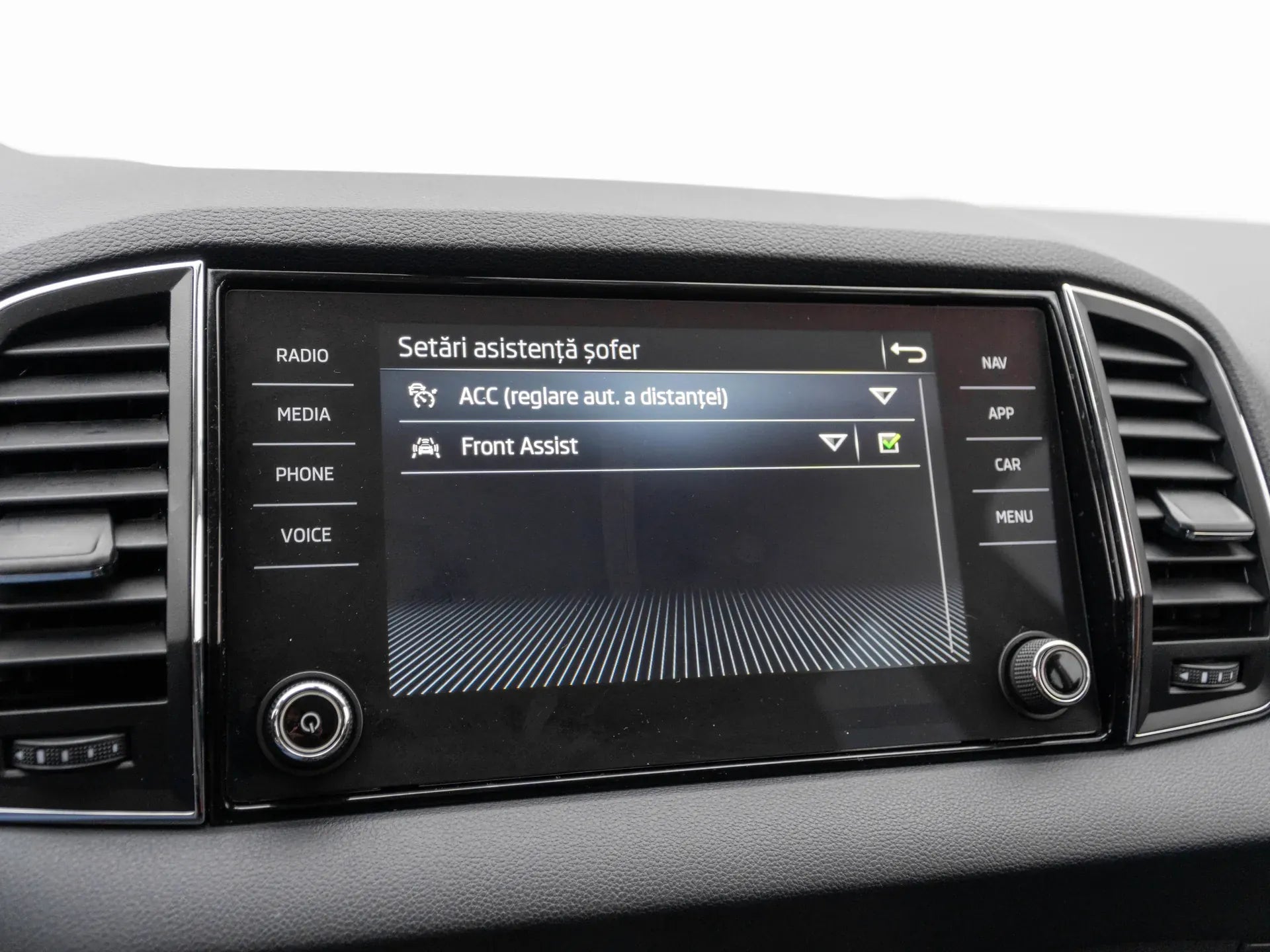 Skoda Karoq 2.0 Diesel 150 CP Albastru - Samsaru's Car Outlet