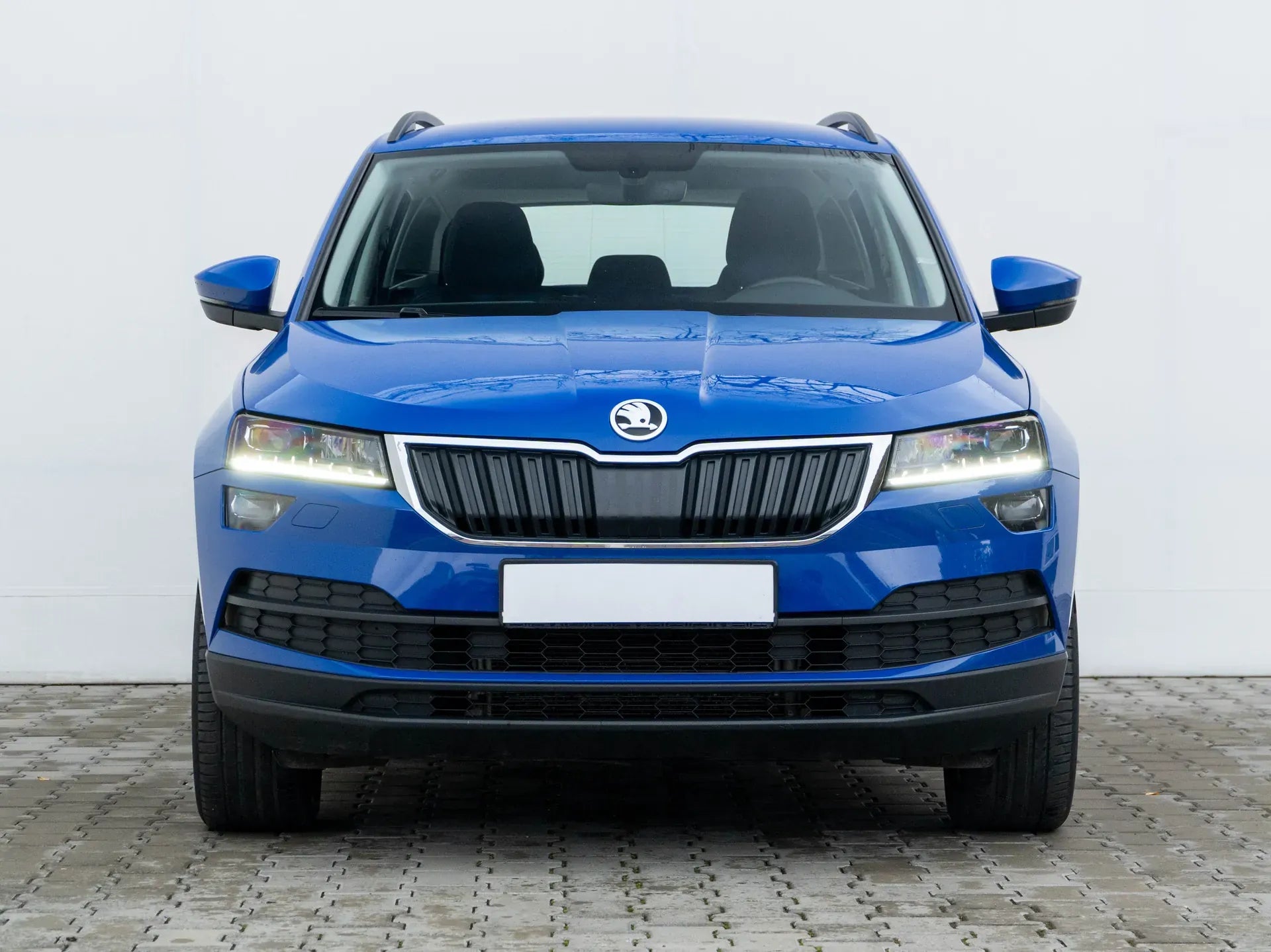 Skoda Karoq 2.0 Diesel 150 CP Albastru - Samsaru's Car Outlet