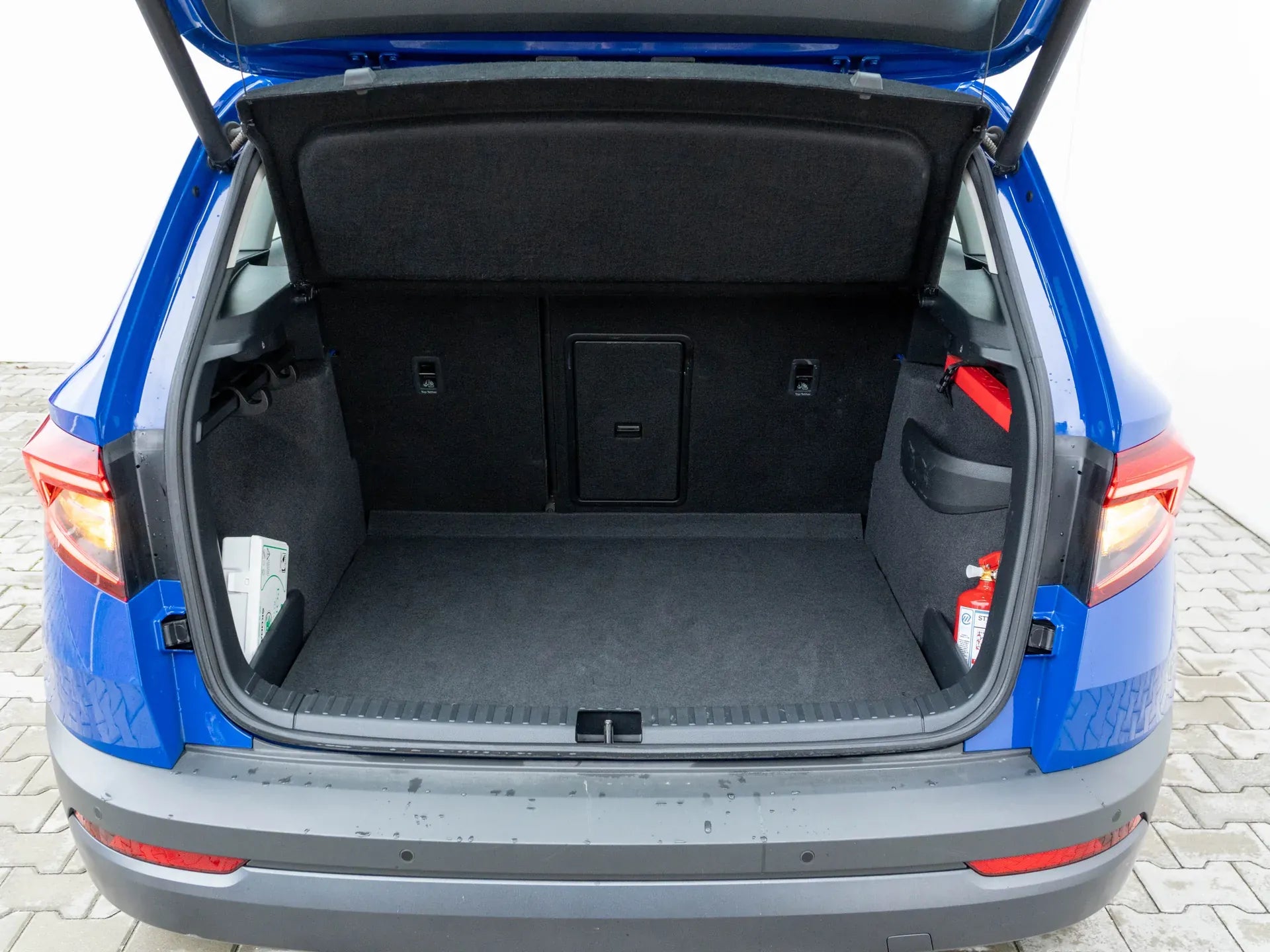 Skoda Karoq 2.0 Diesel 150 CP Albastru - Samsaru's Car Outlet