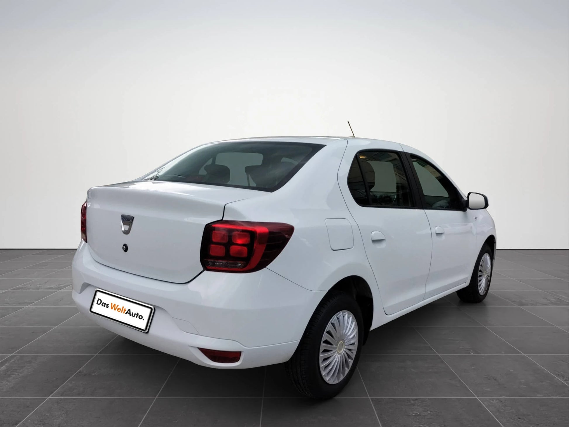 Dacia Logan 1.5 Blue dCi Laureate - Samsaru's Car Outlet