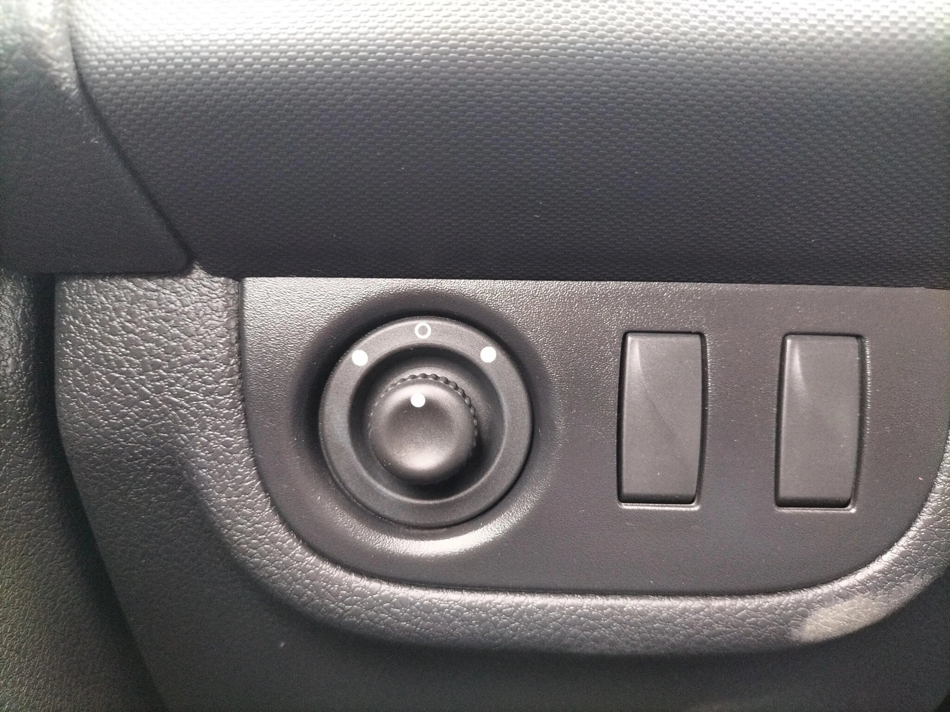 Dacia Logan 1.5 Blue dCi Laureate - Samsaru's Car Outlet