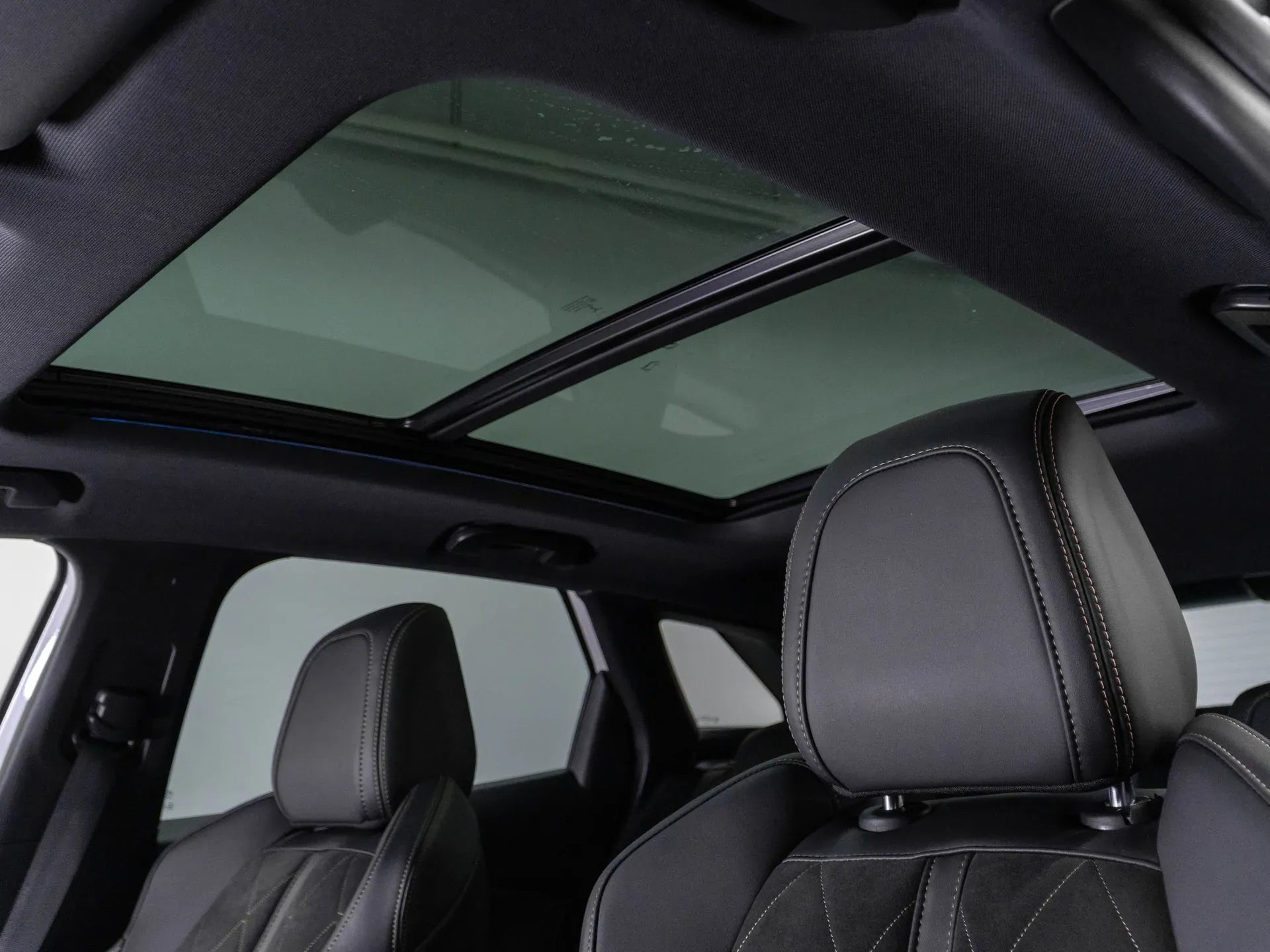 Peugeot 3008 2.0 Diesel 180 CP Alb - Samsaru's Car Outlet