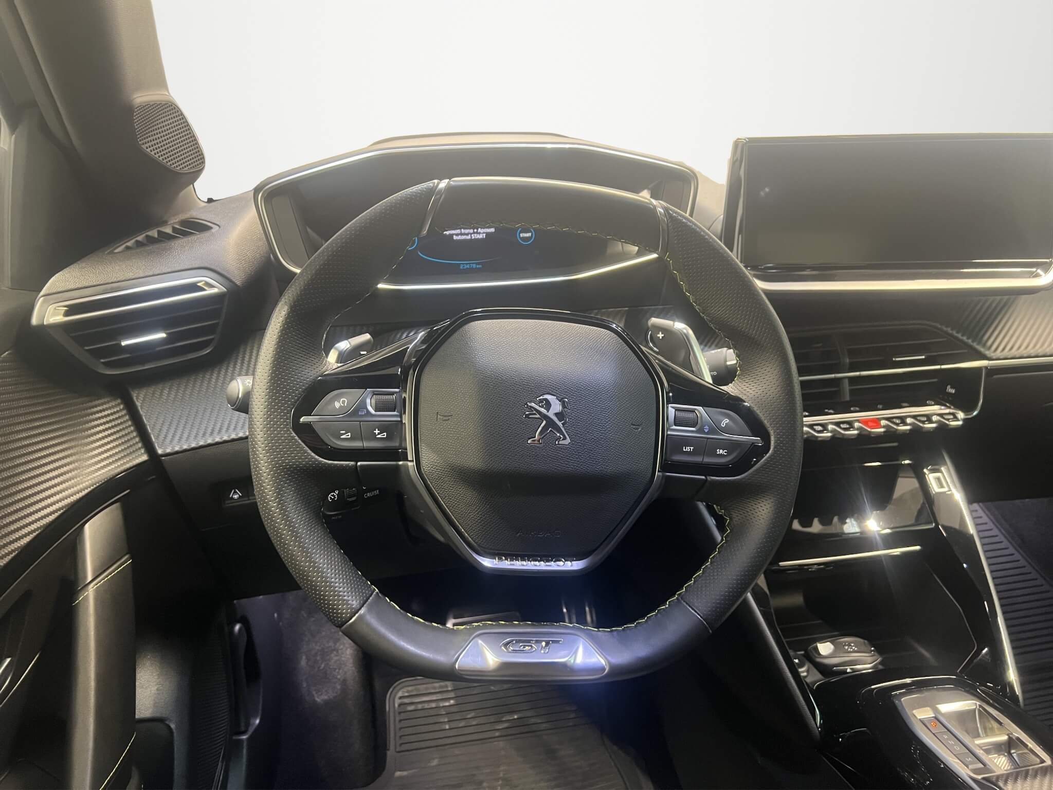 Peugeot 208 GT-Line 1.2 Benzina 133 CP Gri - Samsaru's Car Outlet