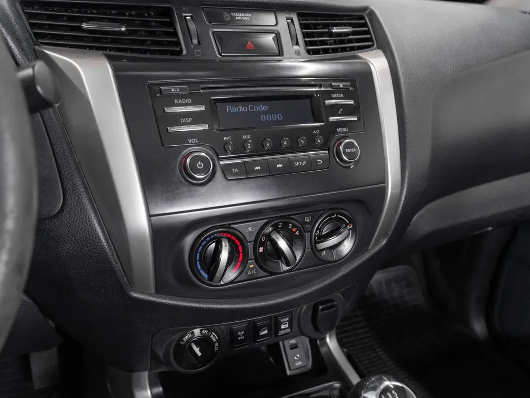 Nissan Navara 2.3 dCi Double Cab