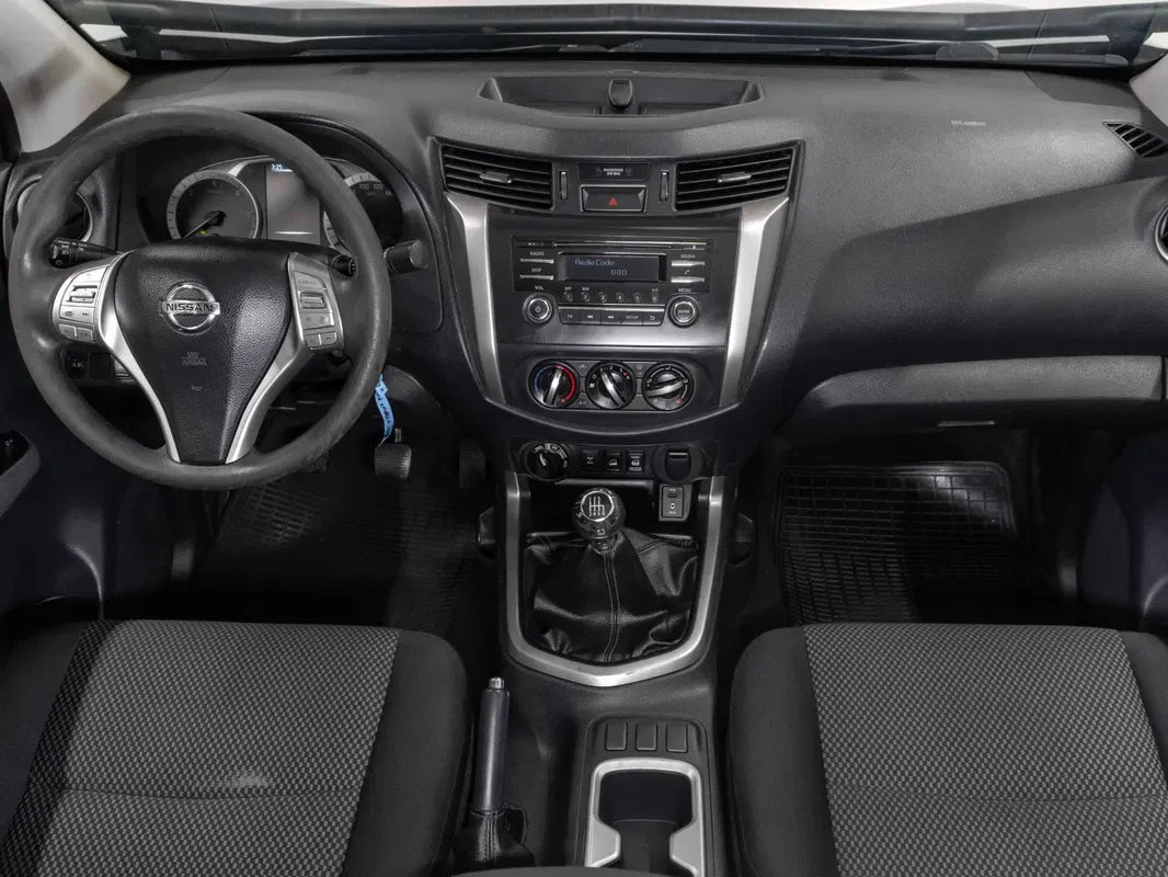 Nissan Navara 2.3 dCi Double Cab