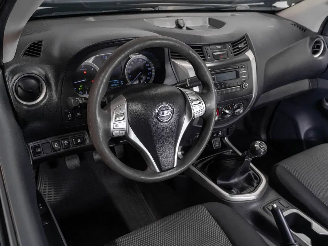 Nissan Navara 2.3 dCi Double Cab
