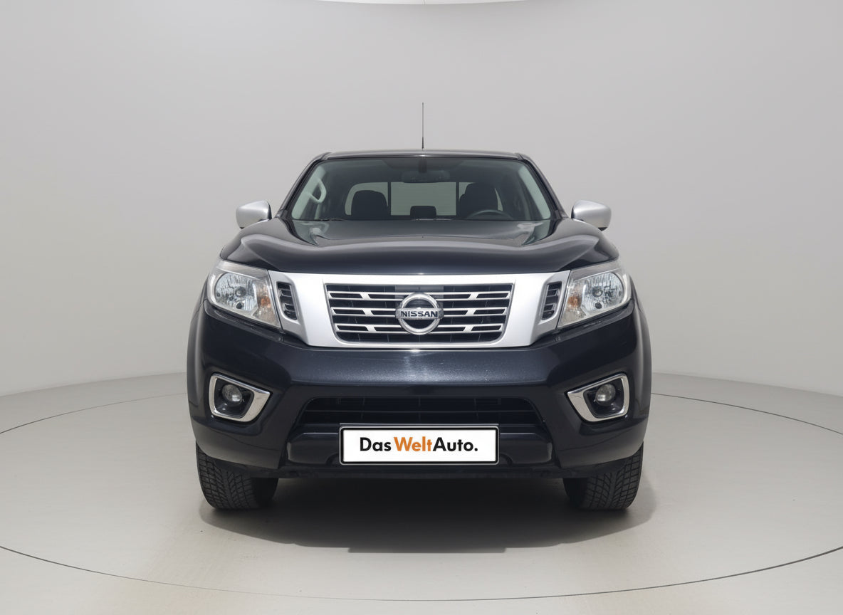 Nissan Navara Acenta Double Cab 4x4 2.3 dCi - Samsaru's Car Outlet