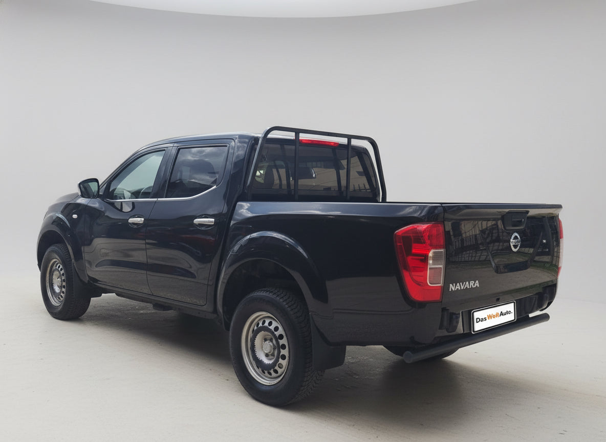 Nissan Navara Acenta Double Cab 4x4 2.3 dCi - Samsaru's Car Outlet