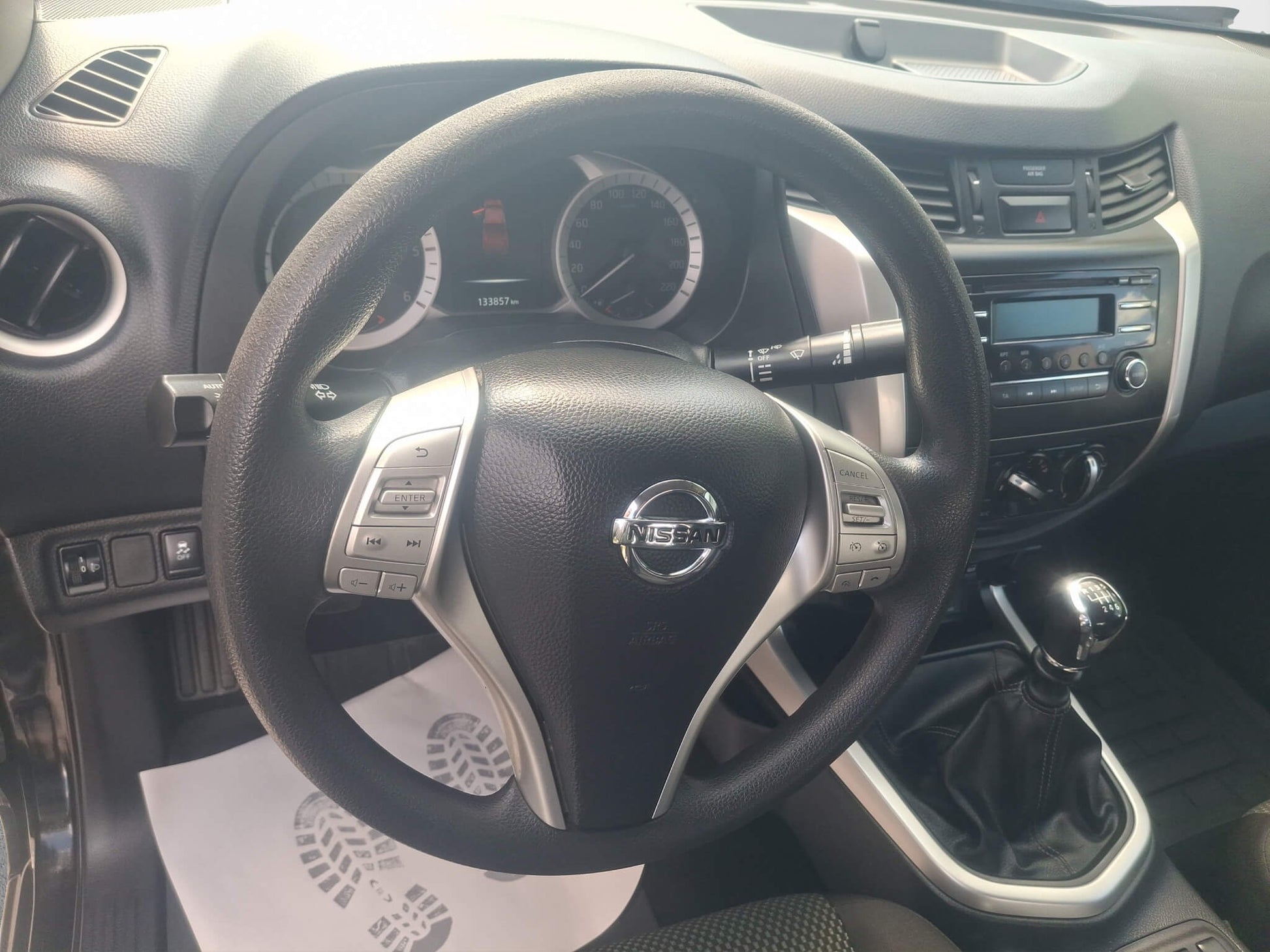 Nissan Navara Acenta Double Cab 4x4 2.3 dCi - Samsaru's Car Outlet