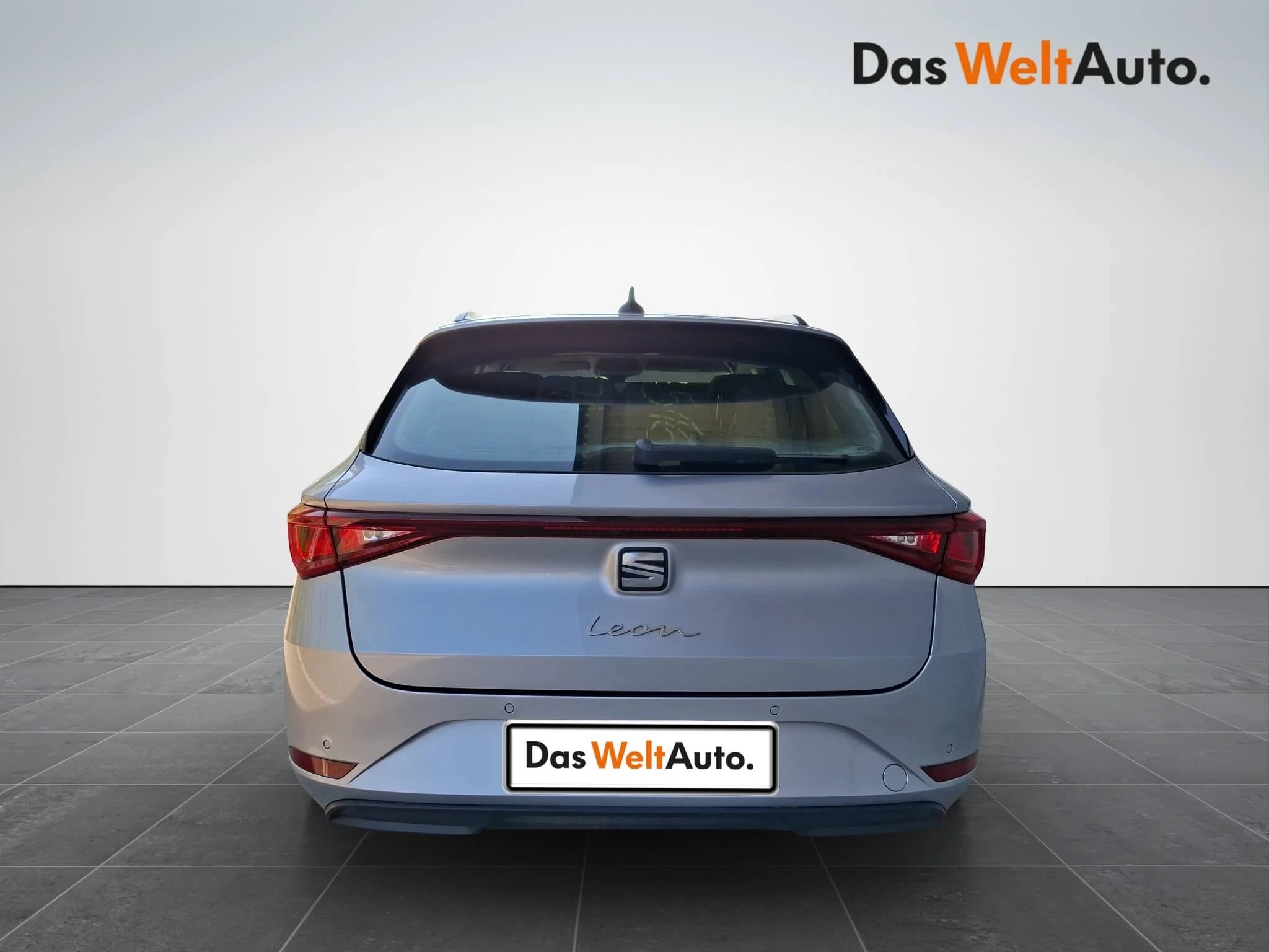Seat Leon Kombi Style 2.0 TDI DSG - Samsaru's Car Outlet