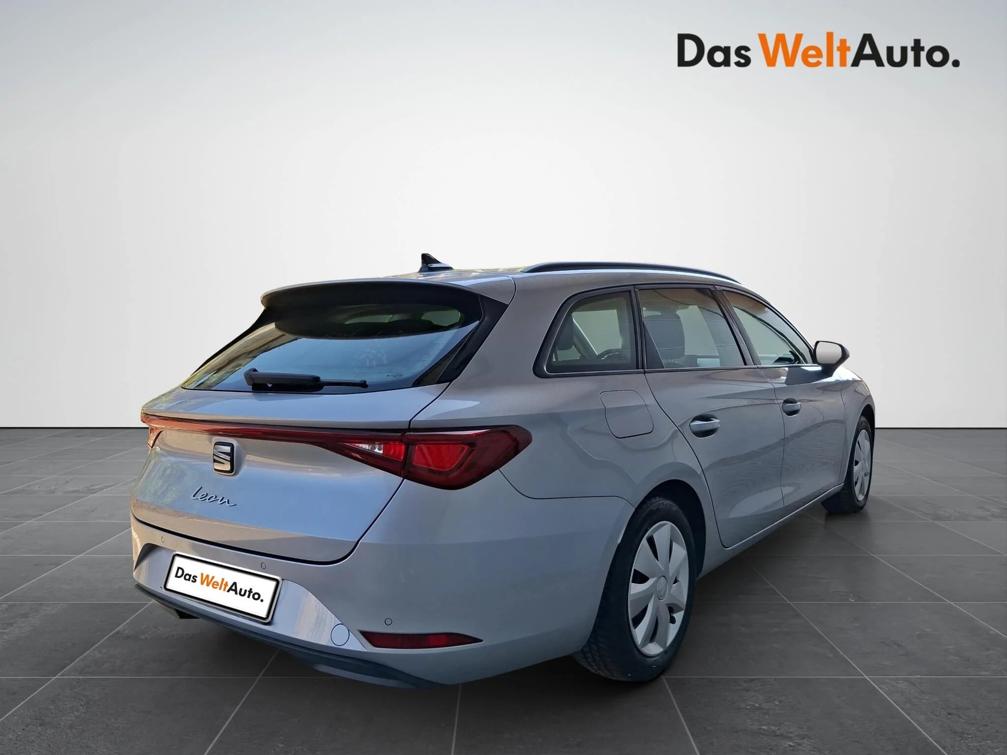 Seat Leon Kombi Style 2.0 TDI DSG - Samsaru's Car Outlet
