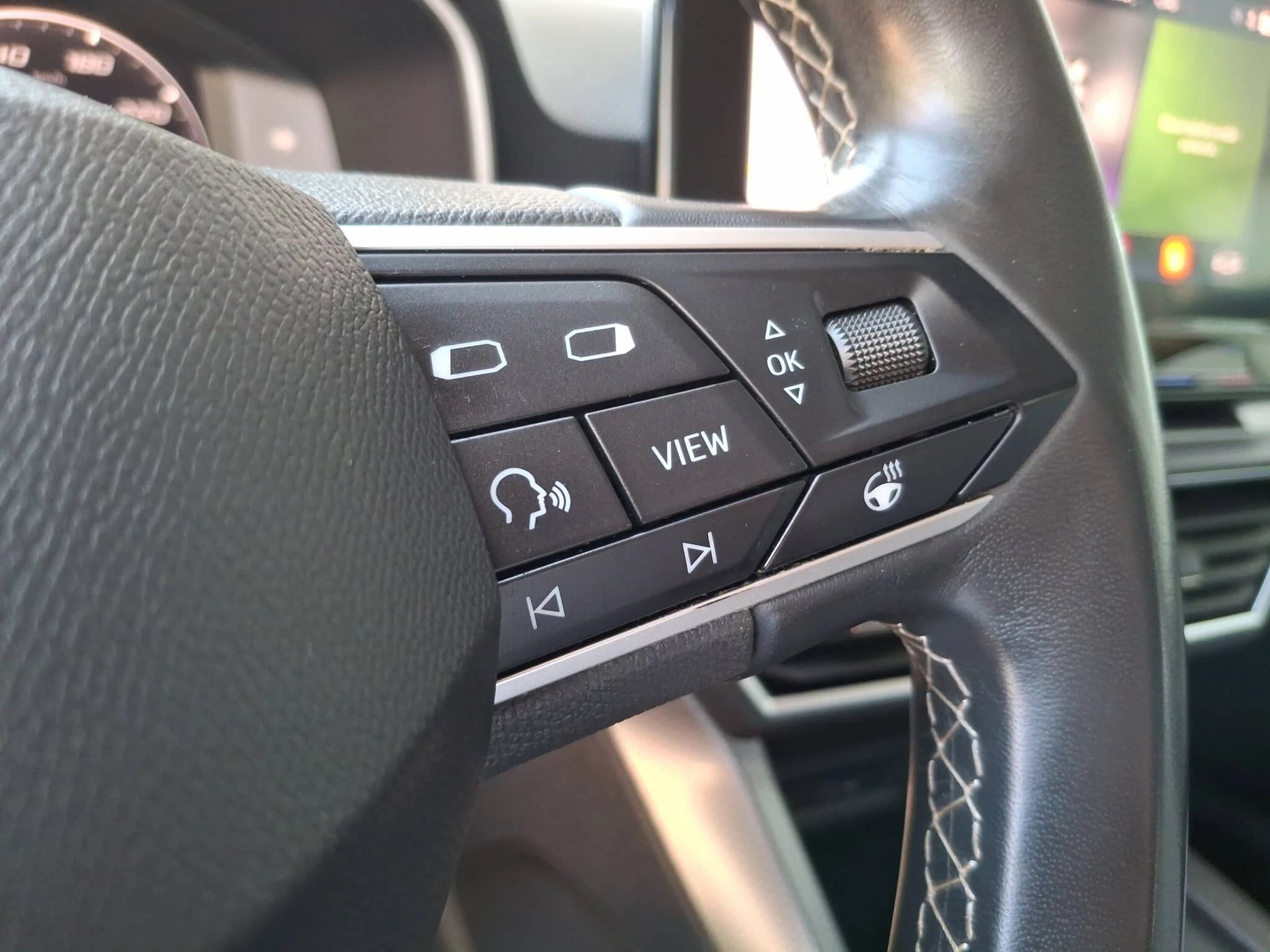Seat Leon Kombi Style 2.0 TDI DSG - Samsaru's Car Outlet