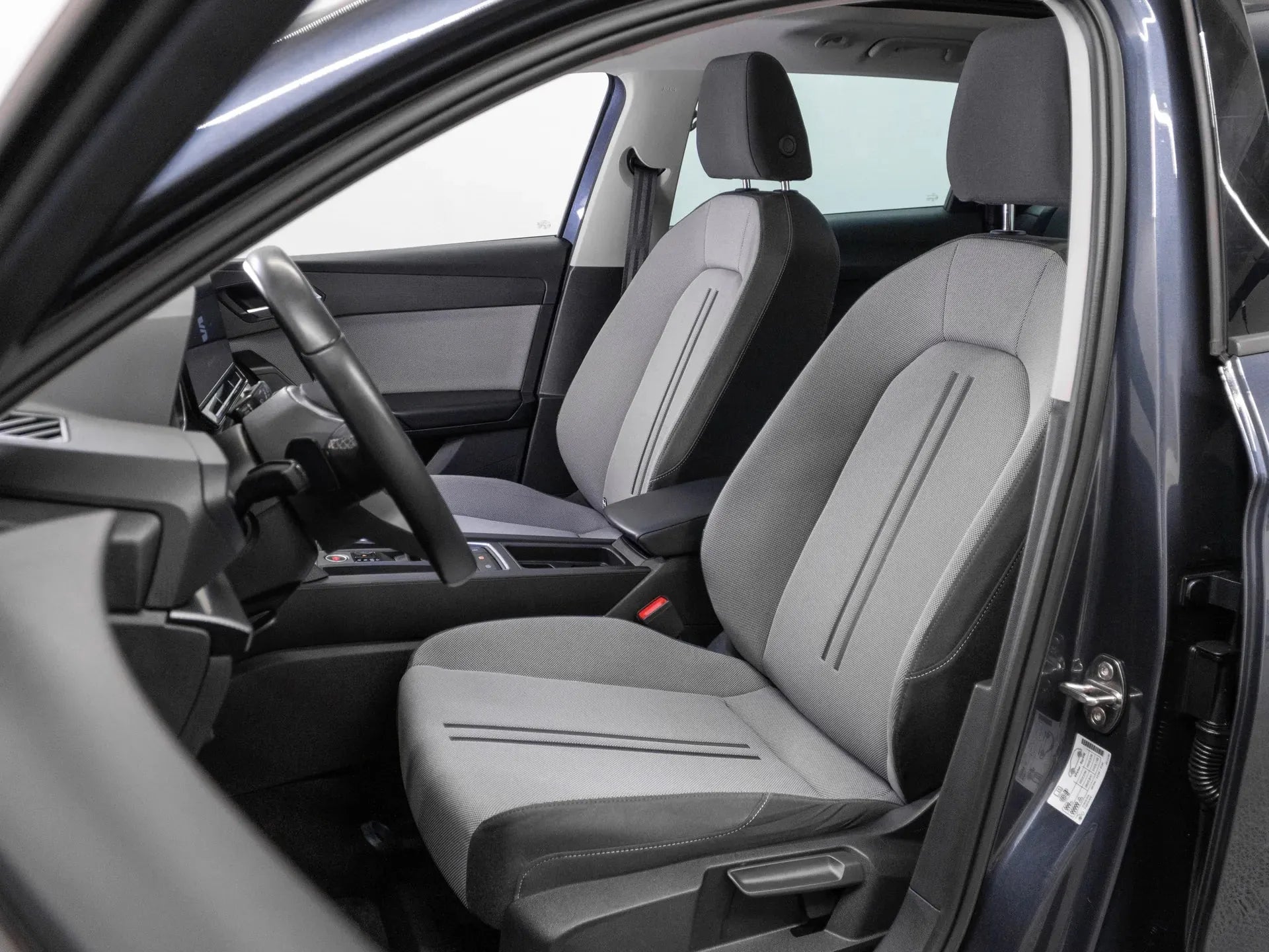 Seat Leon 2.0 Diesel 150 CP Gri - Samsaru's Car Outlet