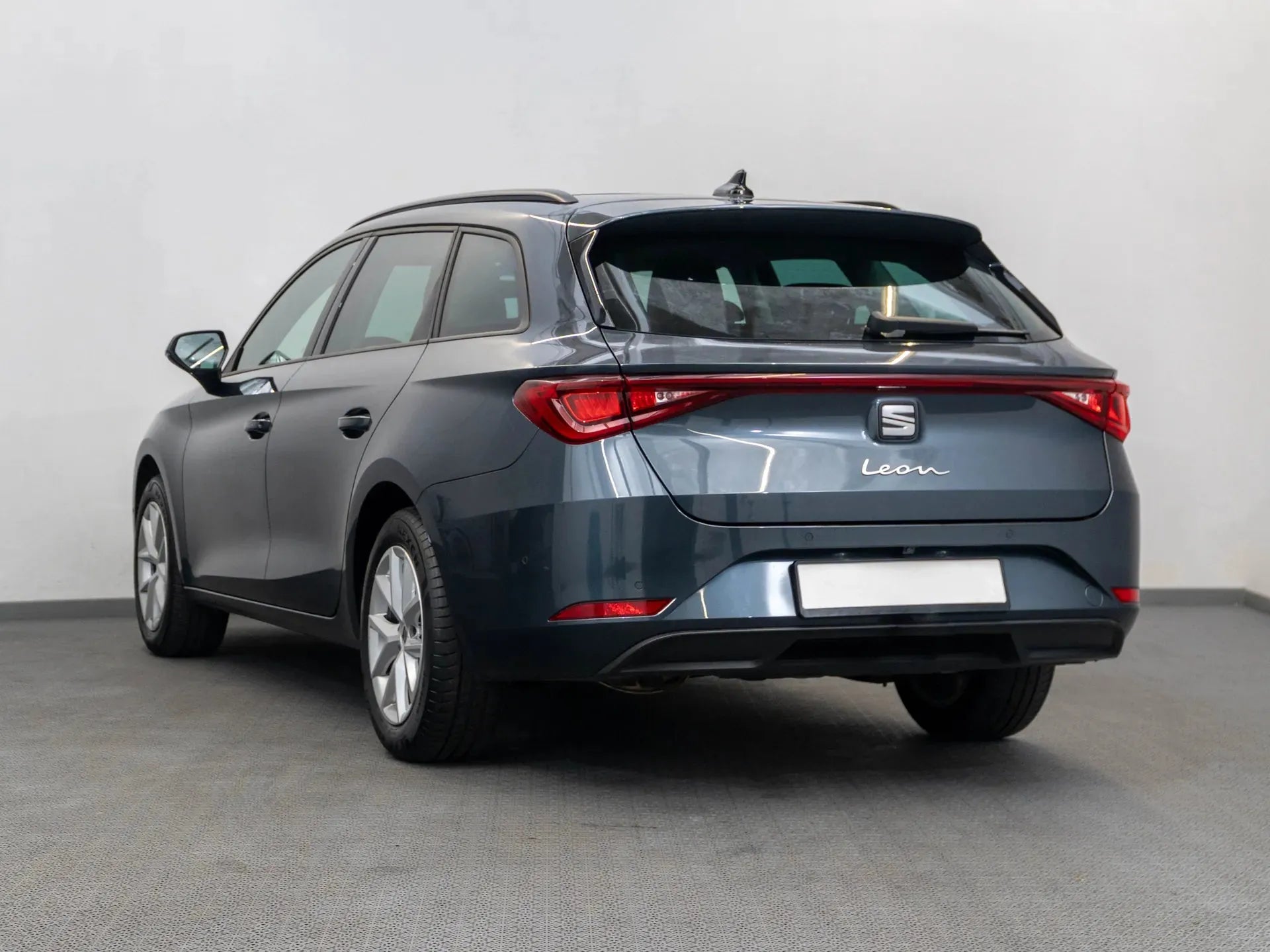 Seat Leon 2.0 Diesel 150 CP Gri - Samsaru's Car Outlet