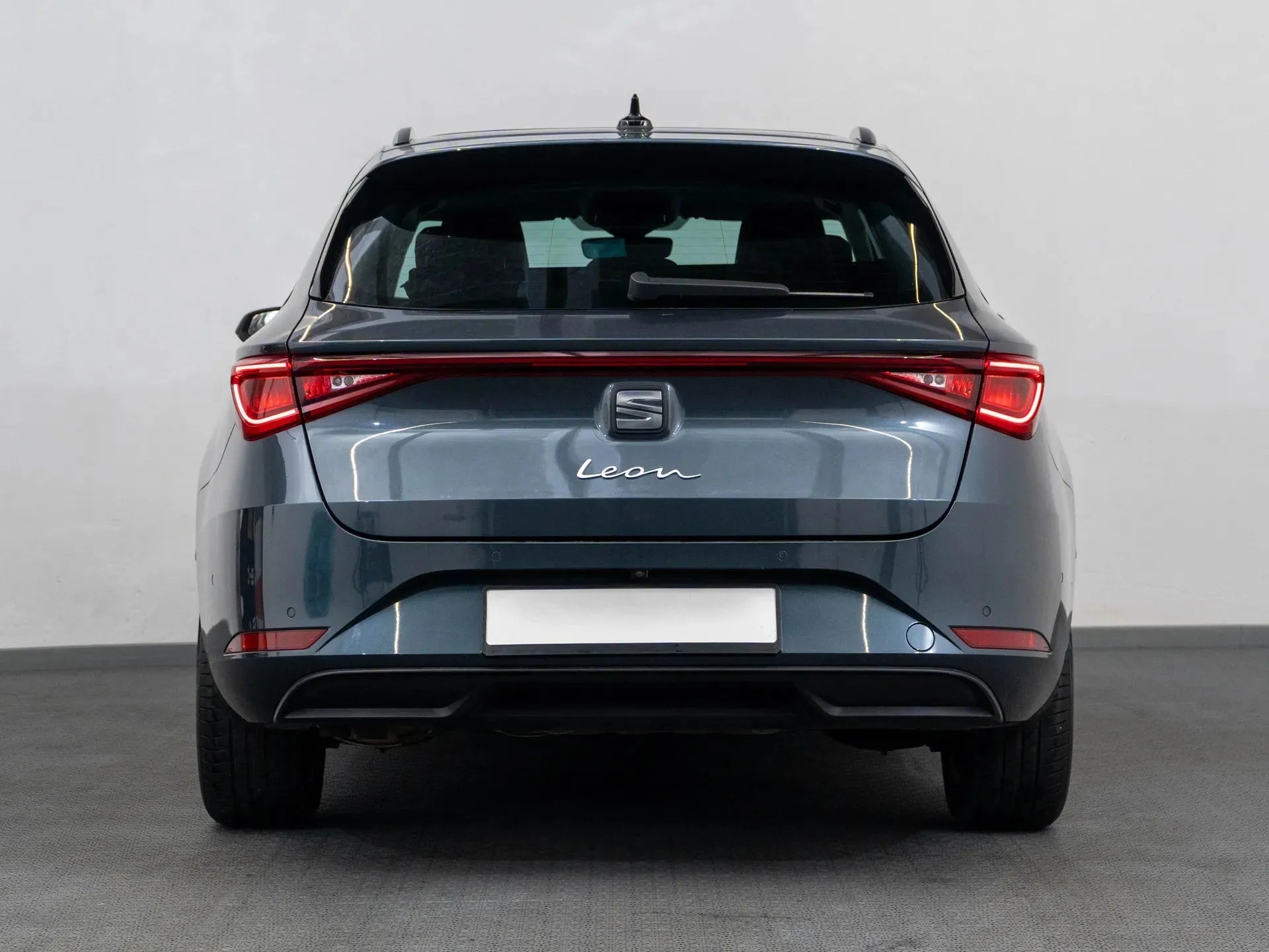Seat Leon 2.0 Diesel 150 CP Gri - Samsaru's Car Outlet