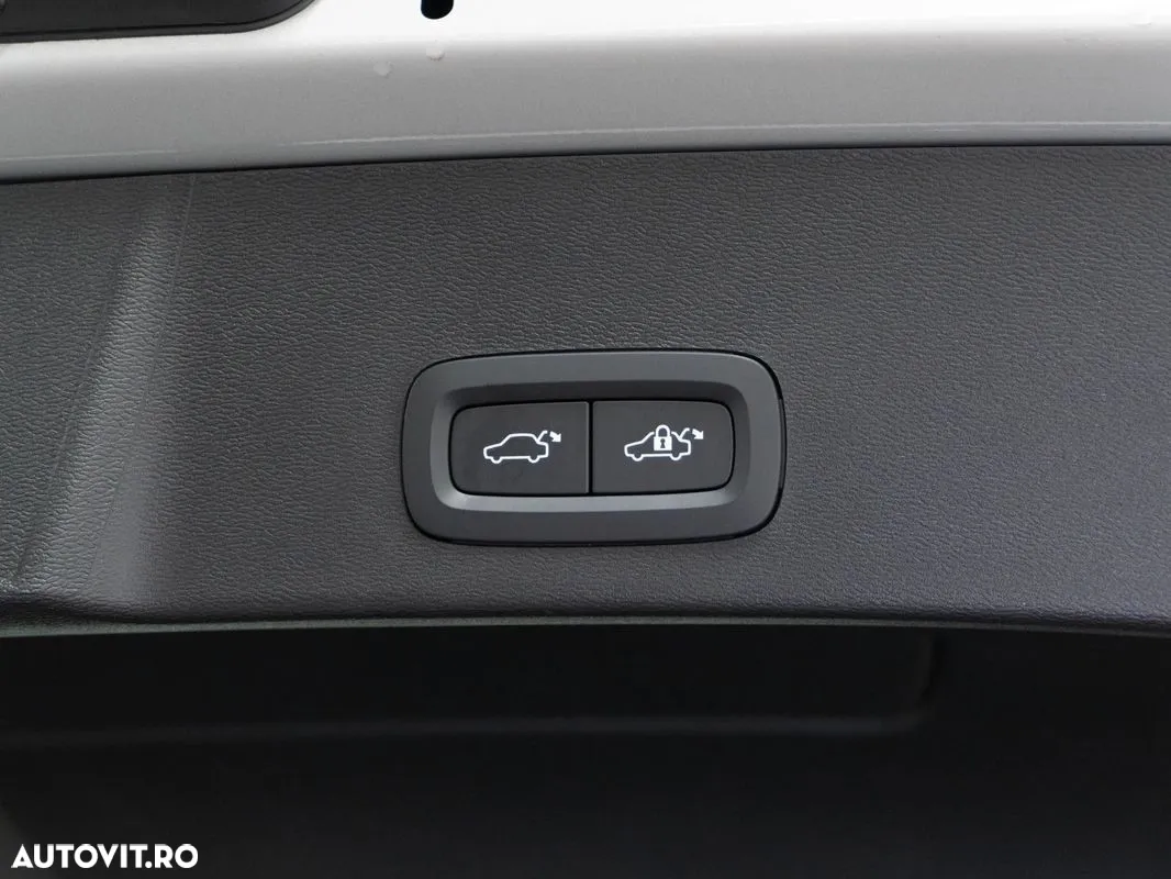 Volvo XC40 T5 Recharge PHEV Plus Bright