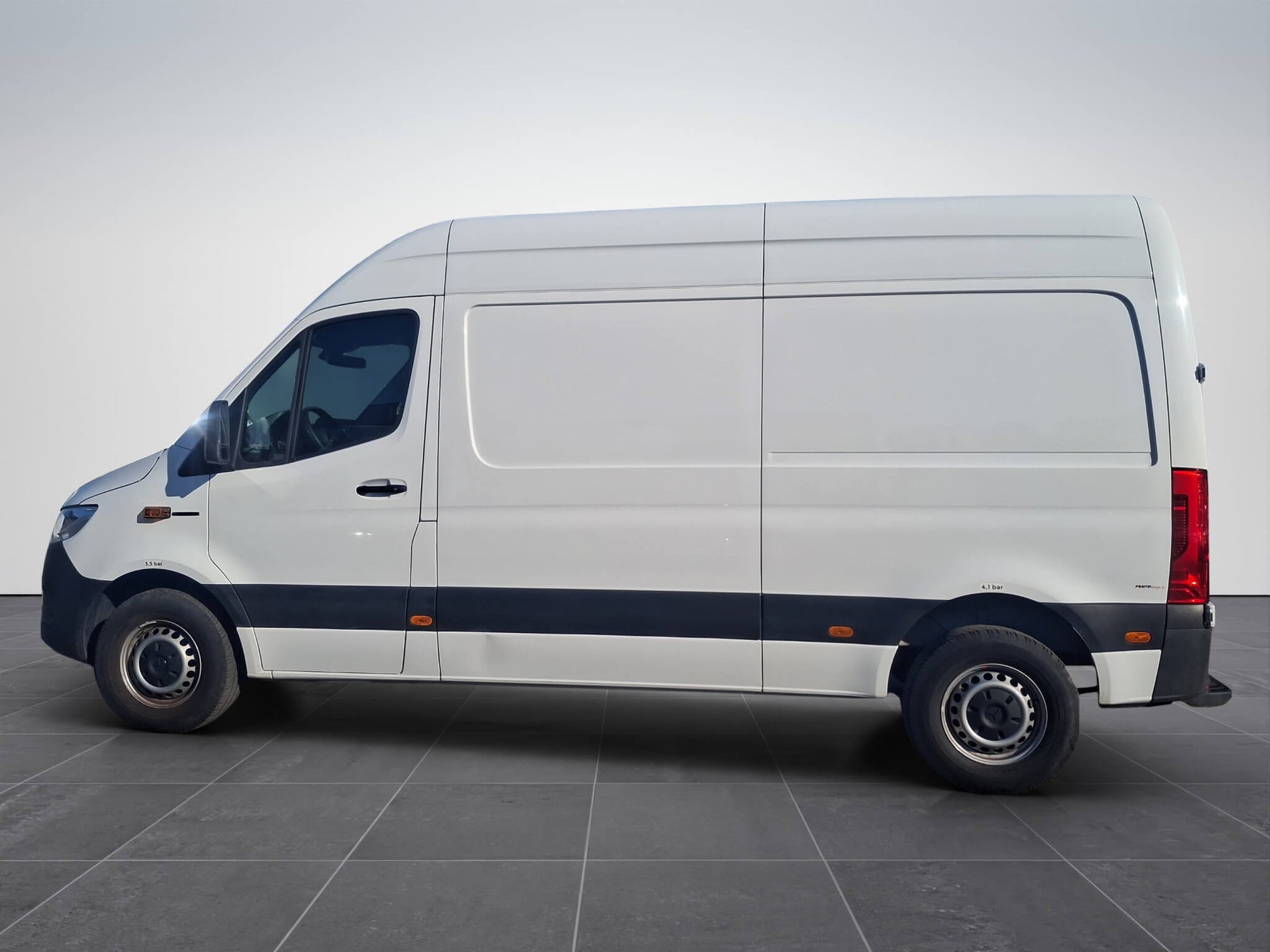Mercedes-Benz eSprinter 41kWh 3,5t - Samsaru's Car Outlet