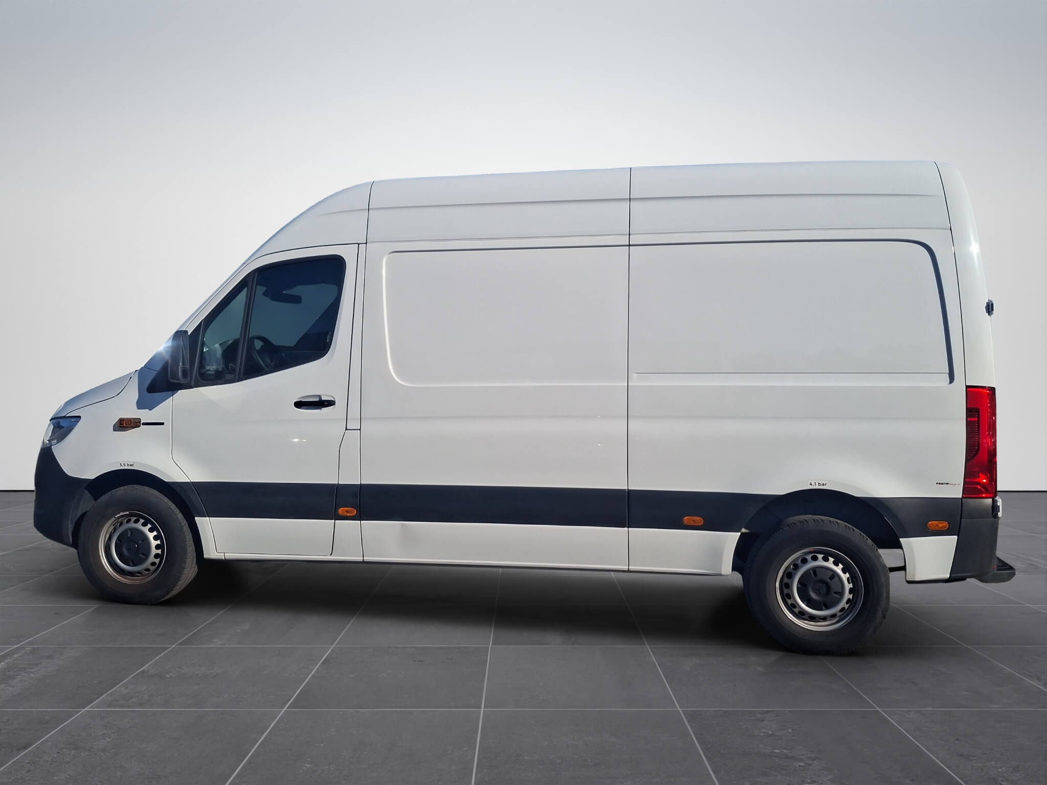 Mercedes-Benz eSprinter 41kWh 3,5t - Samsaru's Car Outlet