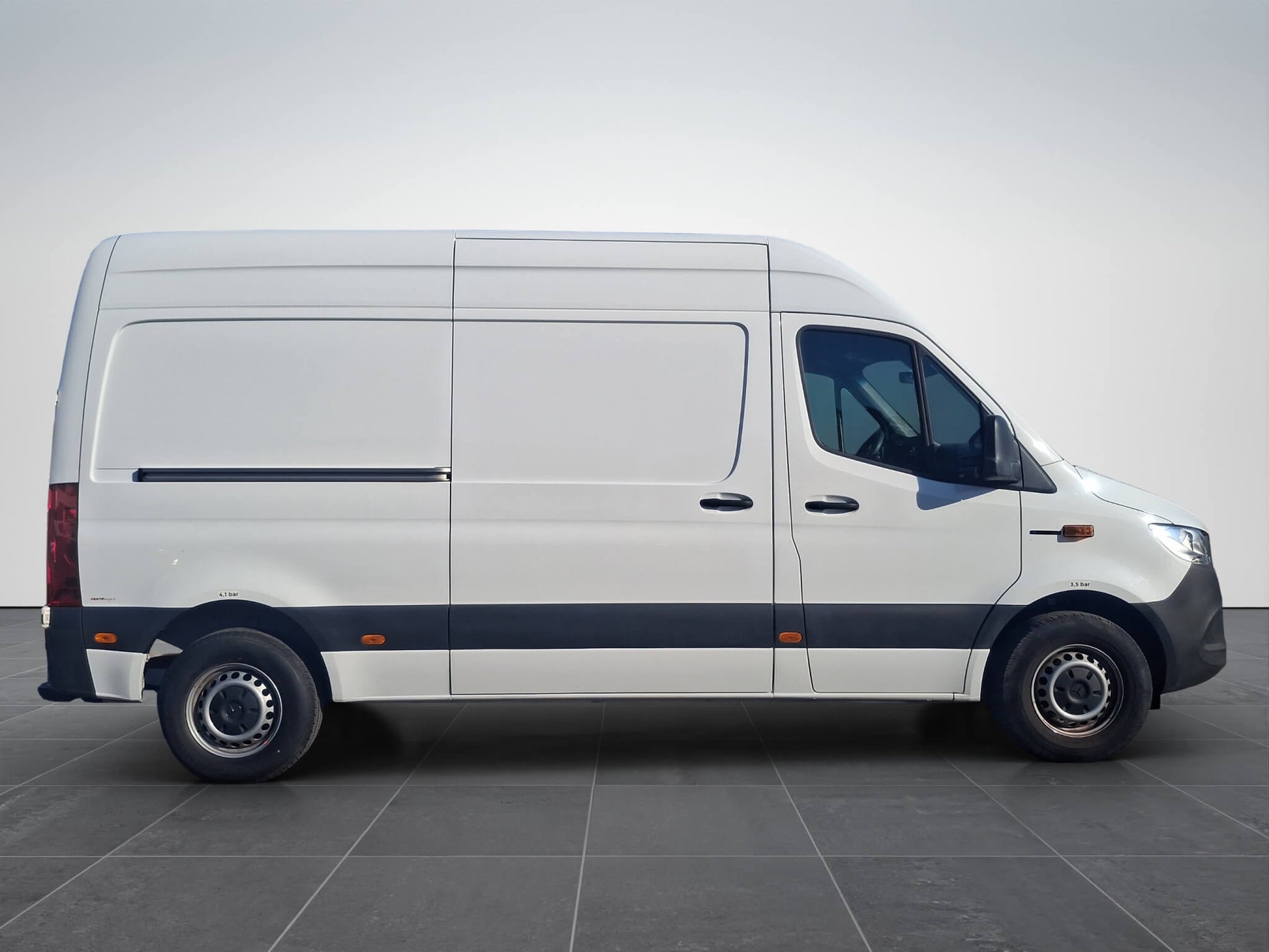 Mercedes-Benz eSprinter 41kWh 3,5t - Samsaru's Car Outlet