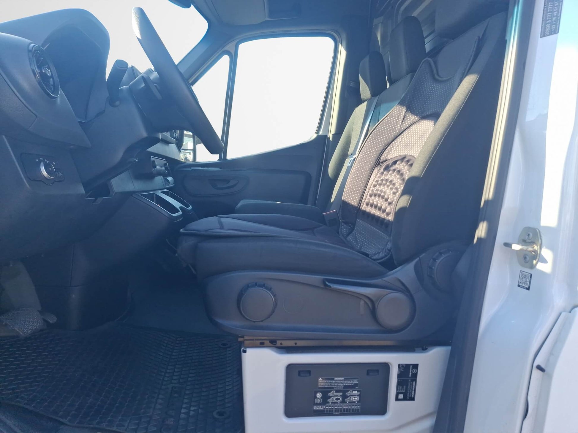 Mercedes-Benz eSprinter 41kWh 3,5t - Samsaru's Car Outlet