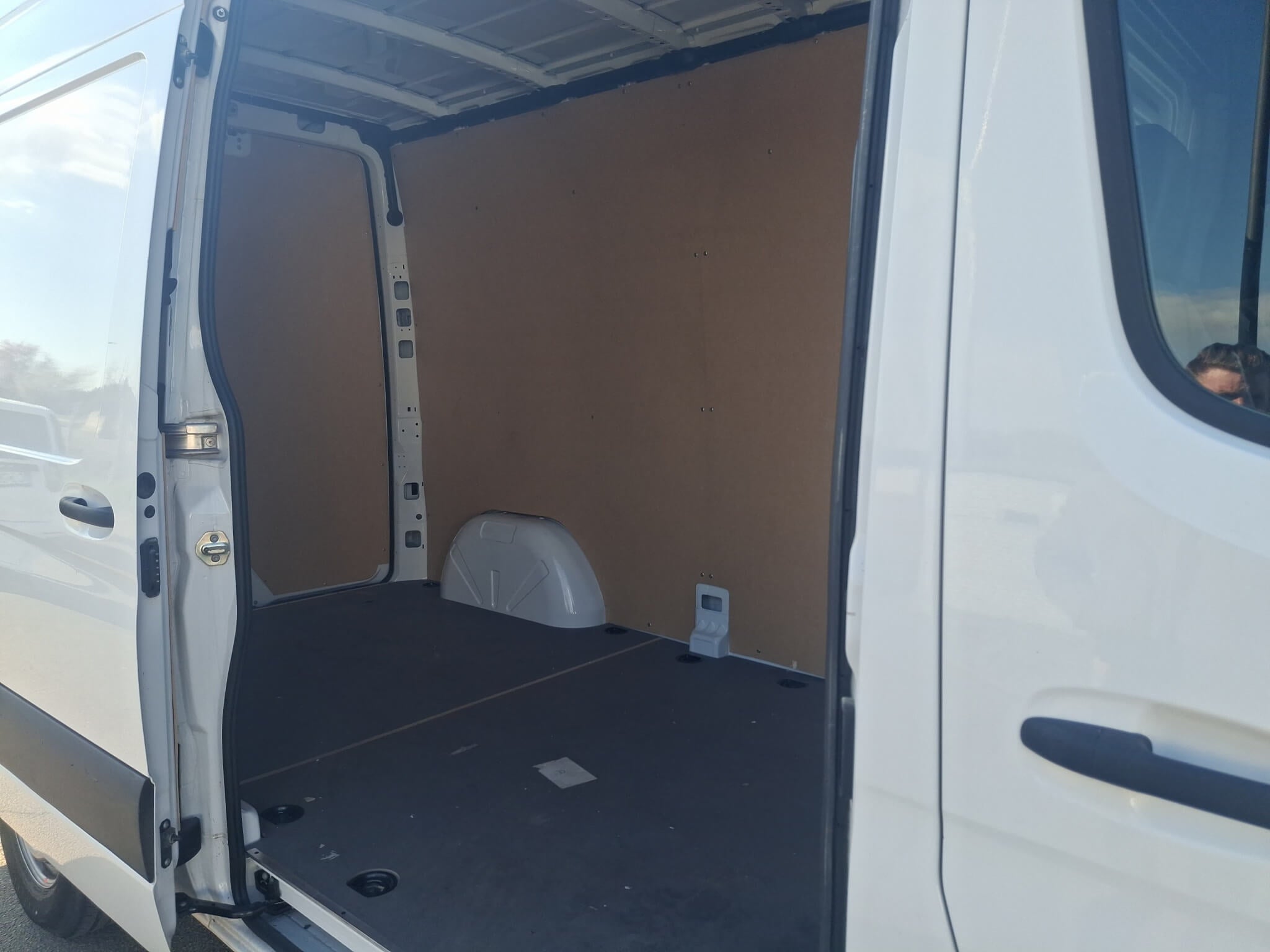 Mercedes-Benz eSprinter 41kWh 3,5t - Samsaru's Car Outlet