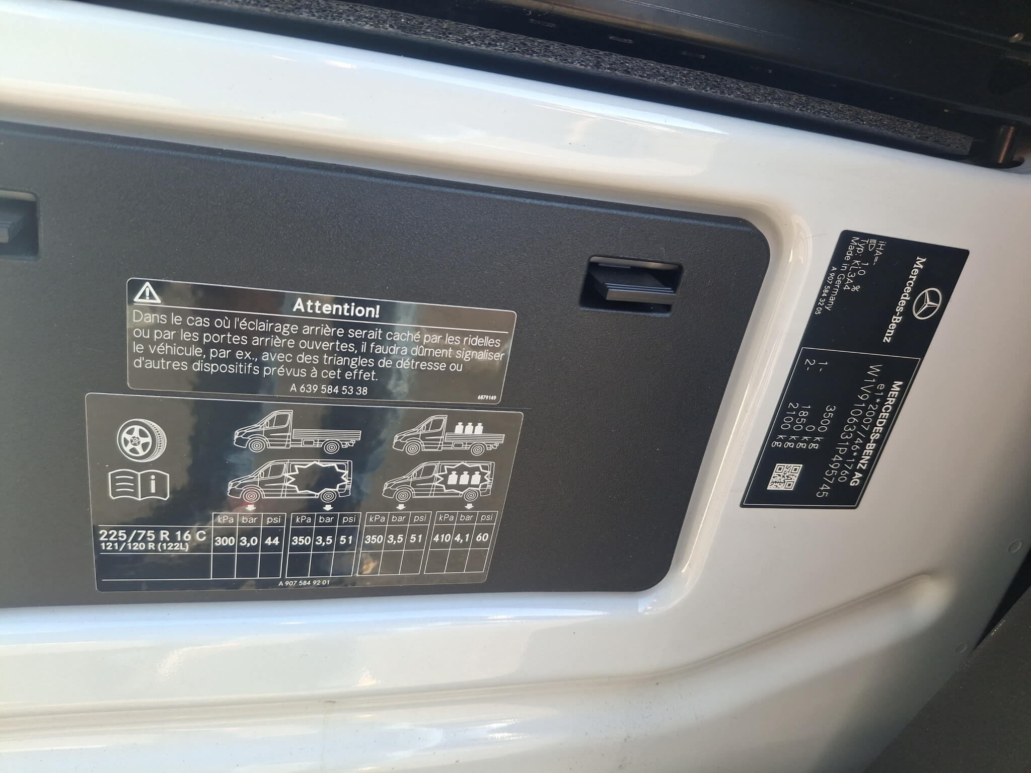 Mercedes-Benz eSprinter 41kWh 3,5t - Samsaru's Car Outlet
