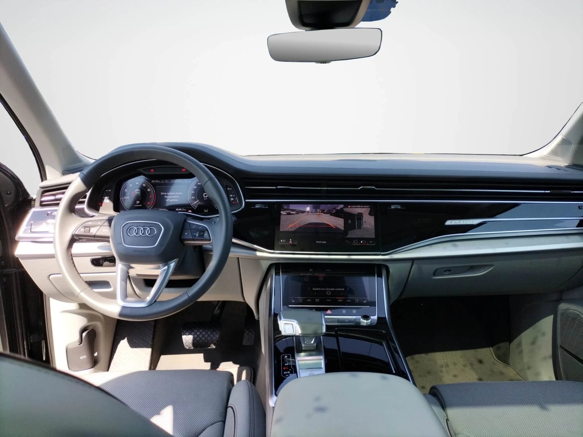 Audi Q7 S line 55 TFSIe quattro - Samsaru's Car Outlet