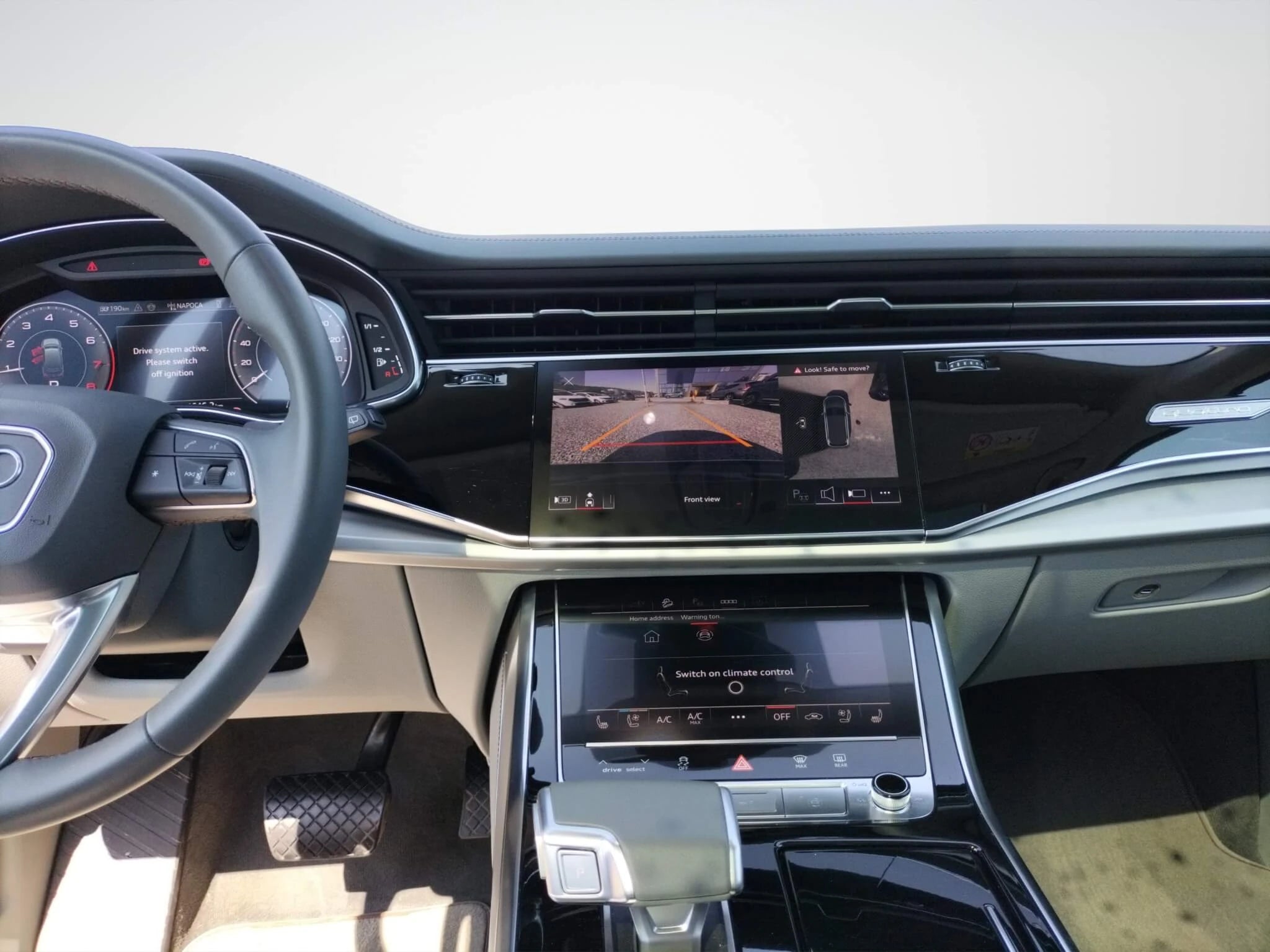 Audi Q7 S line 55 TFSIe quattro - Samsaru's Car Outlet