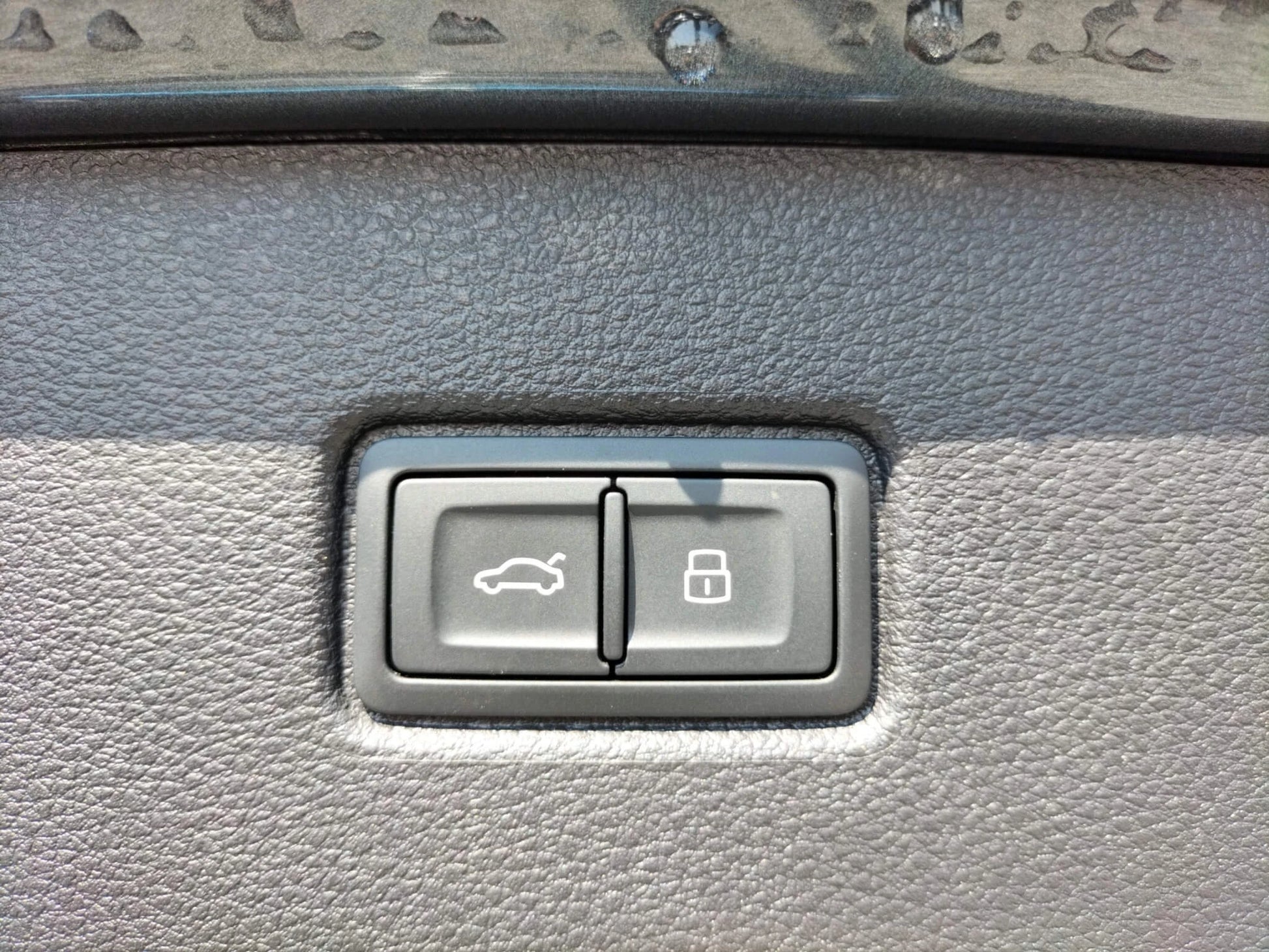 Audi Q7 S line 55 TFSIe quattro - Samsaru's Car Outlet