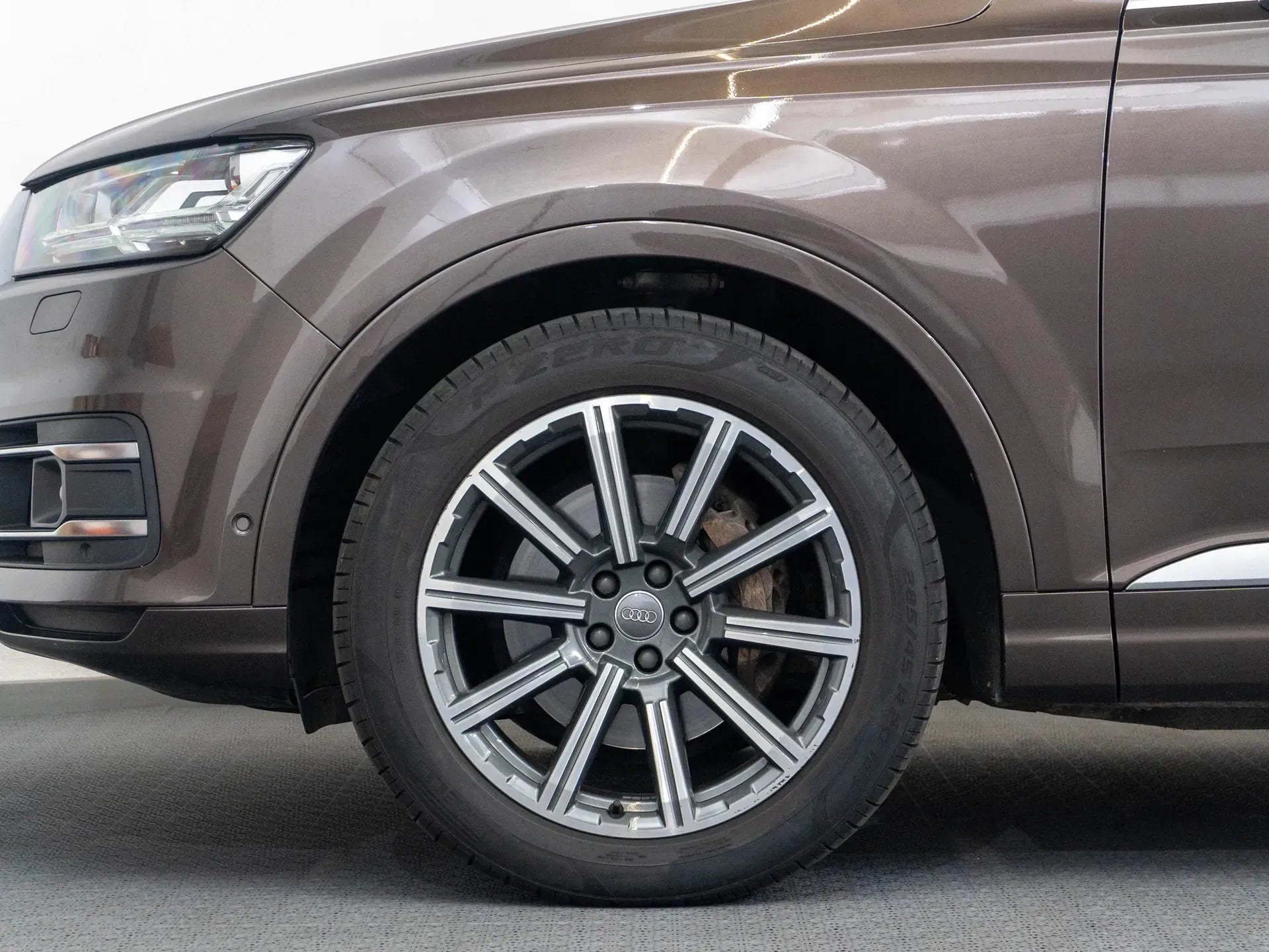 Audi Q7 3.0 TDI quattro - Samsaru's Car Outlet