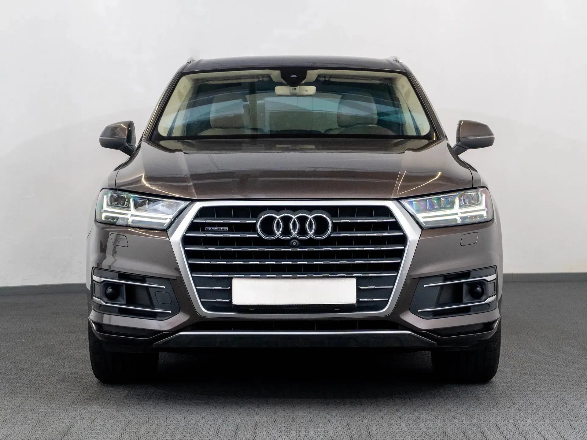 Audi Q7 3.0 TDI quattro - Samsaru's Car Outlet