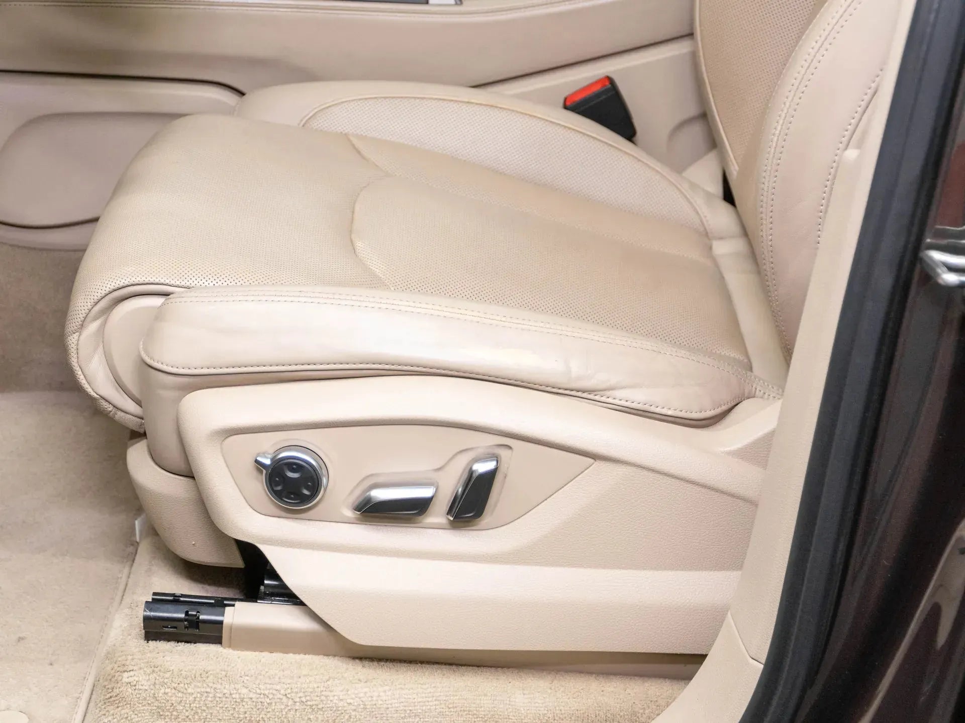 Audi Q7 3.0 TDI quattro - Samsaru's Car Outlet