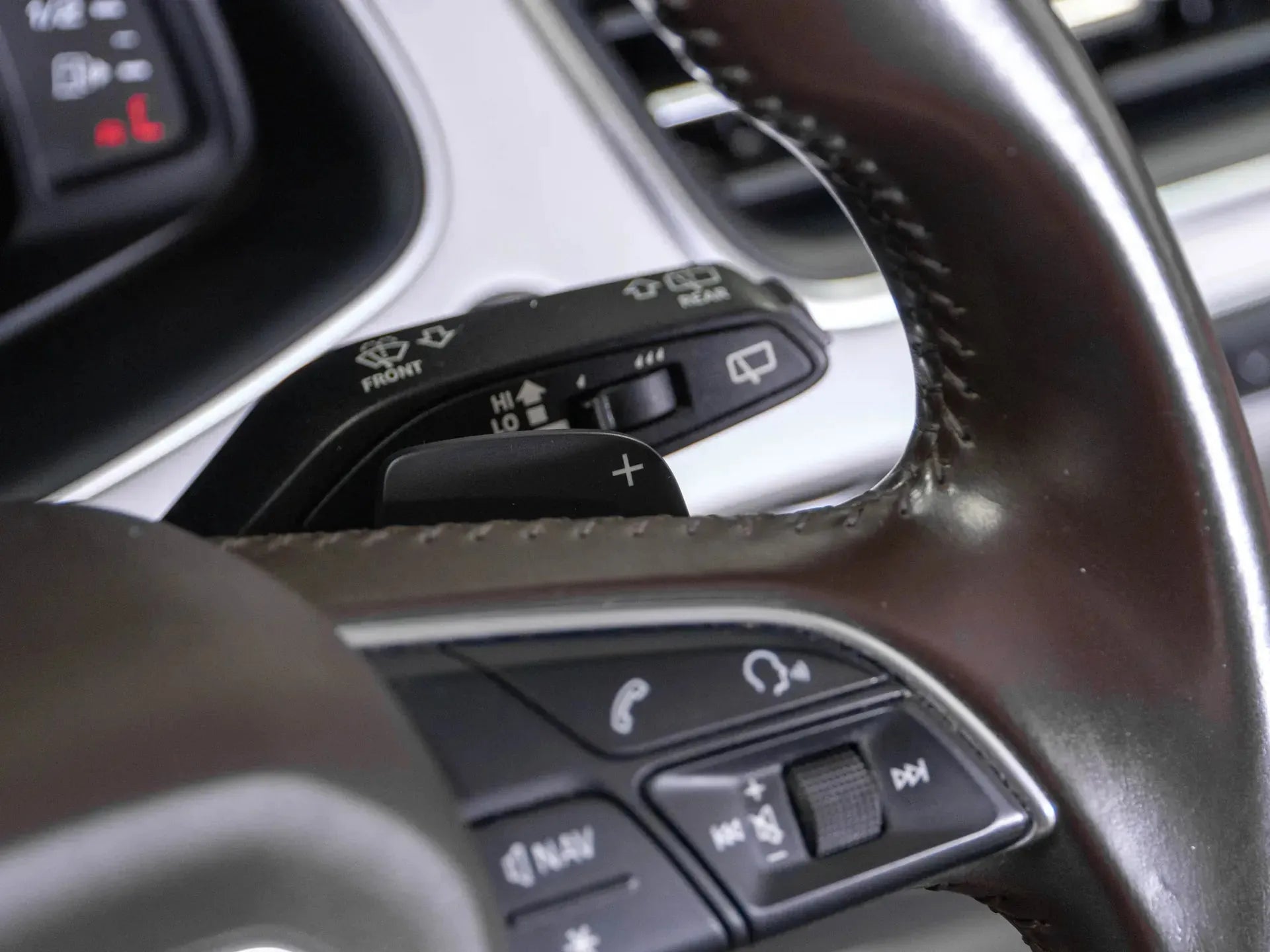Audi Q7 3.0 TDI quattro - Samsaru's Car Outlet