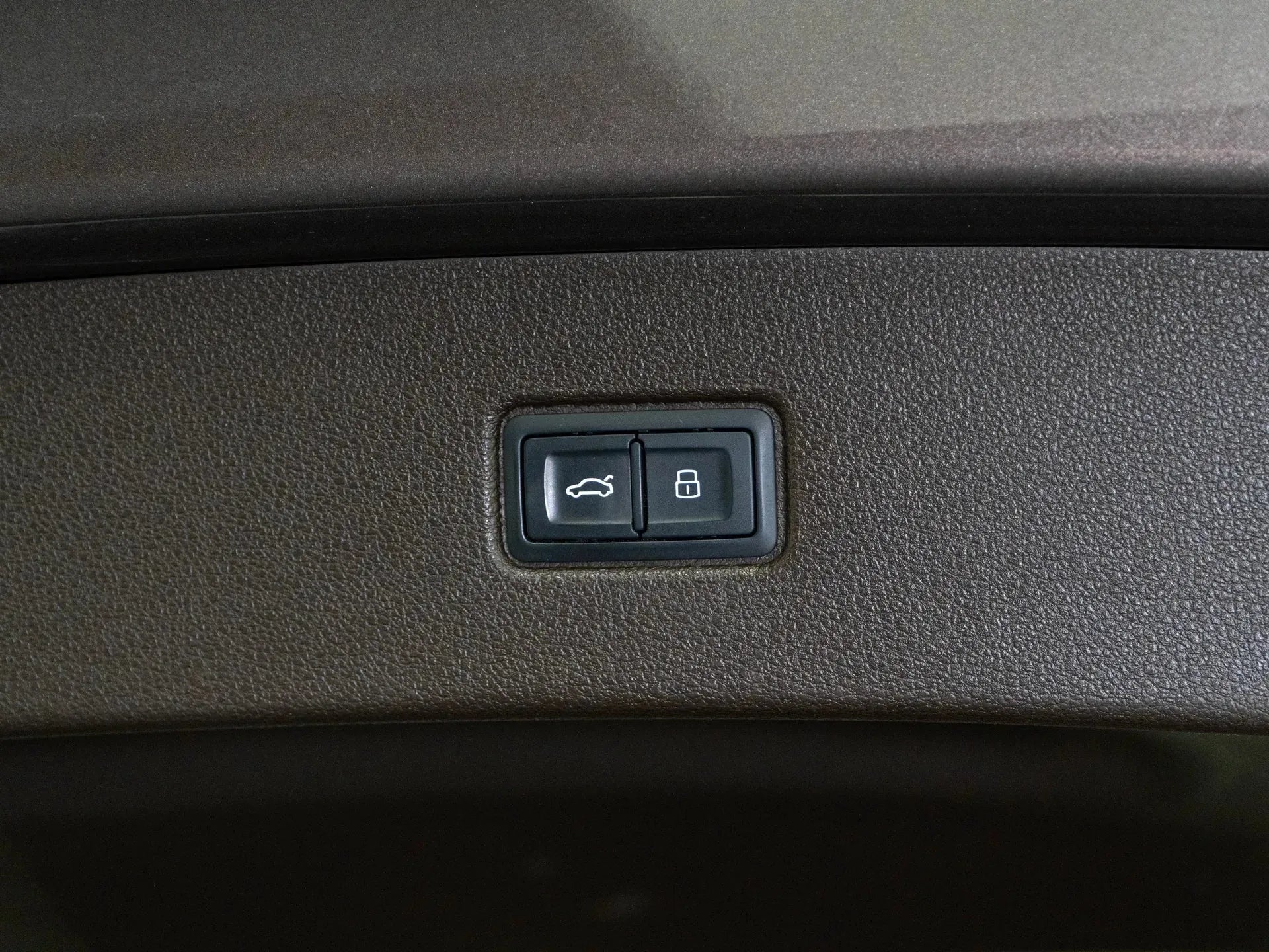 Audi Q7 3.0 TDI quattro - Samsaru's Car Outlet