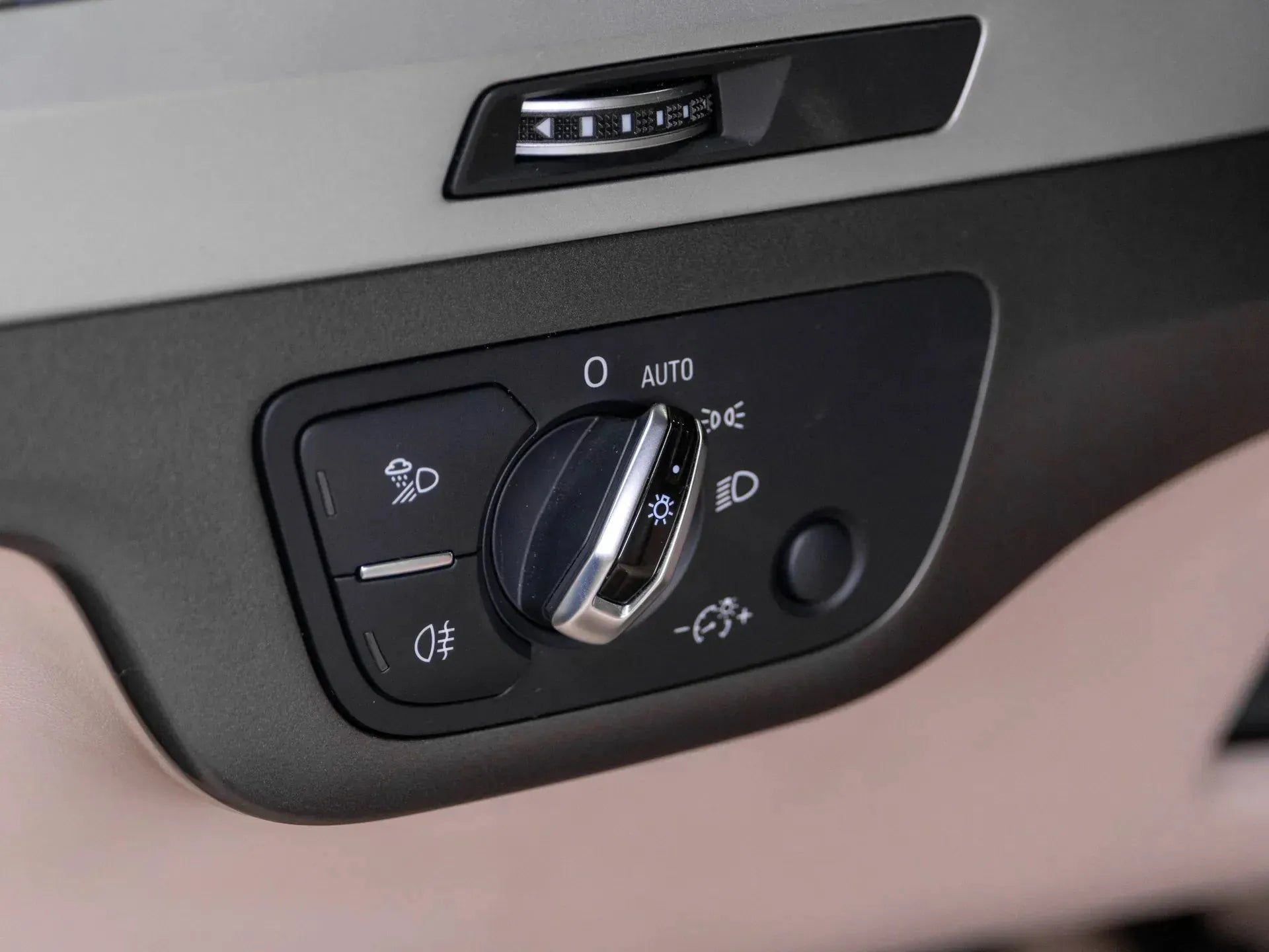 Audi Q7 3.0 TDI quattro - Samsaru's Car Outlet