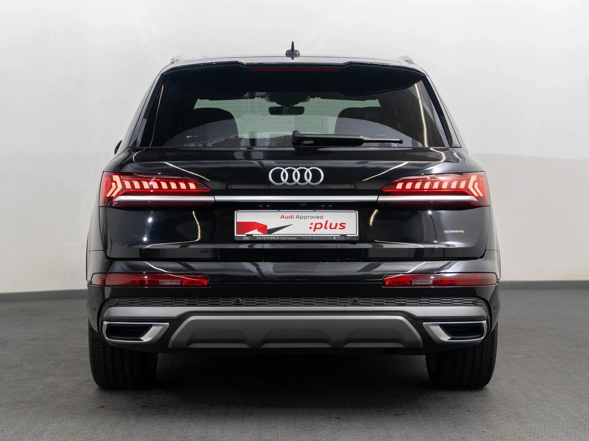 Audi Q7 S line 50 TDI quattro - Samsaru's Car Outlet