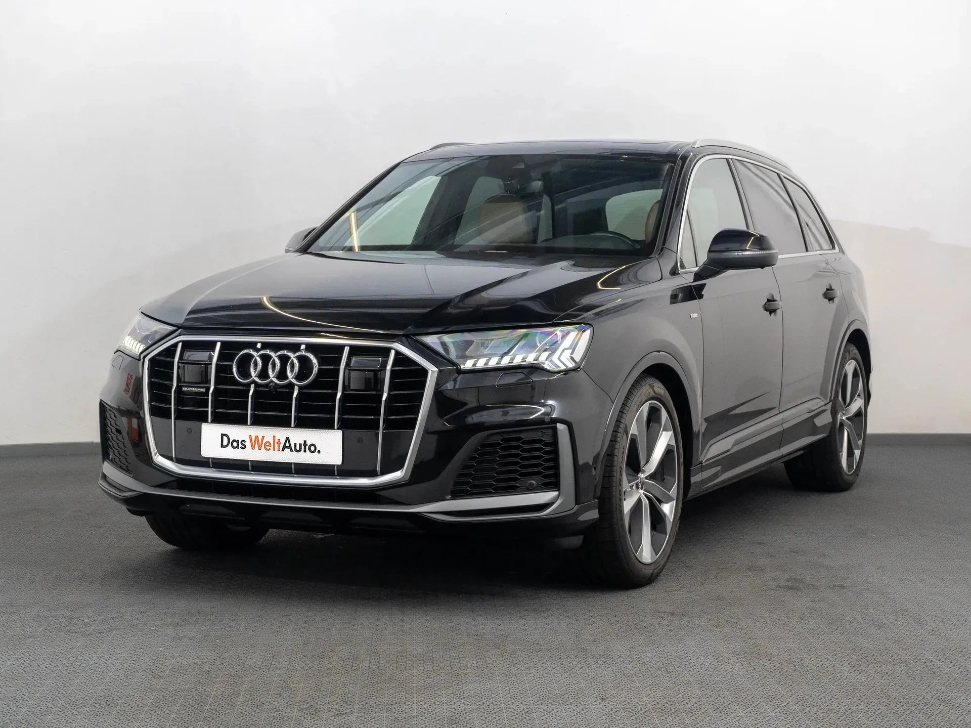 Audi Q7 S line 50 TDI quattro - Samsaru's Car Outlet