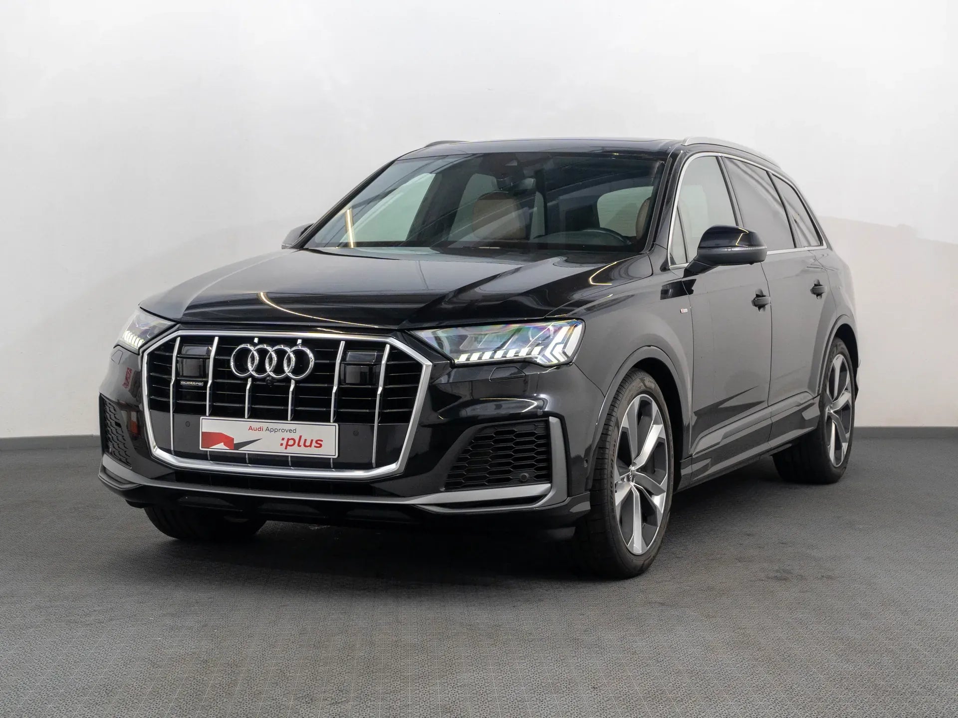 Audi Q7 S line 50 TDI quattro - Samsaru's Car Outlet