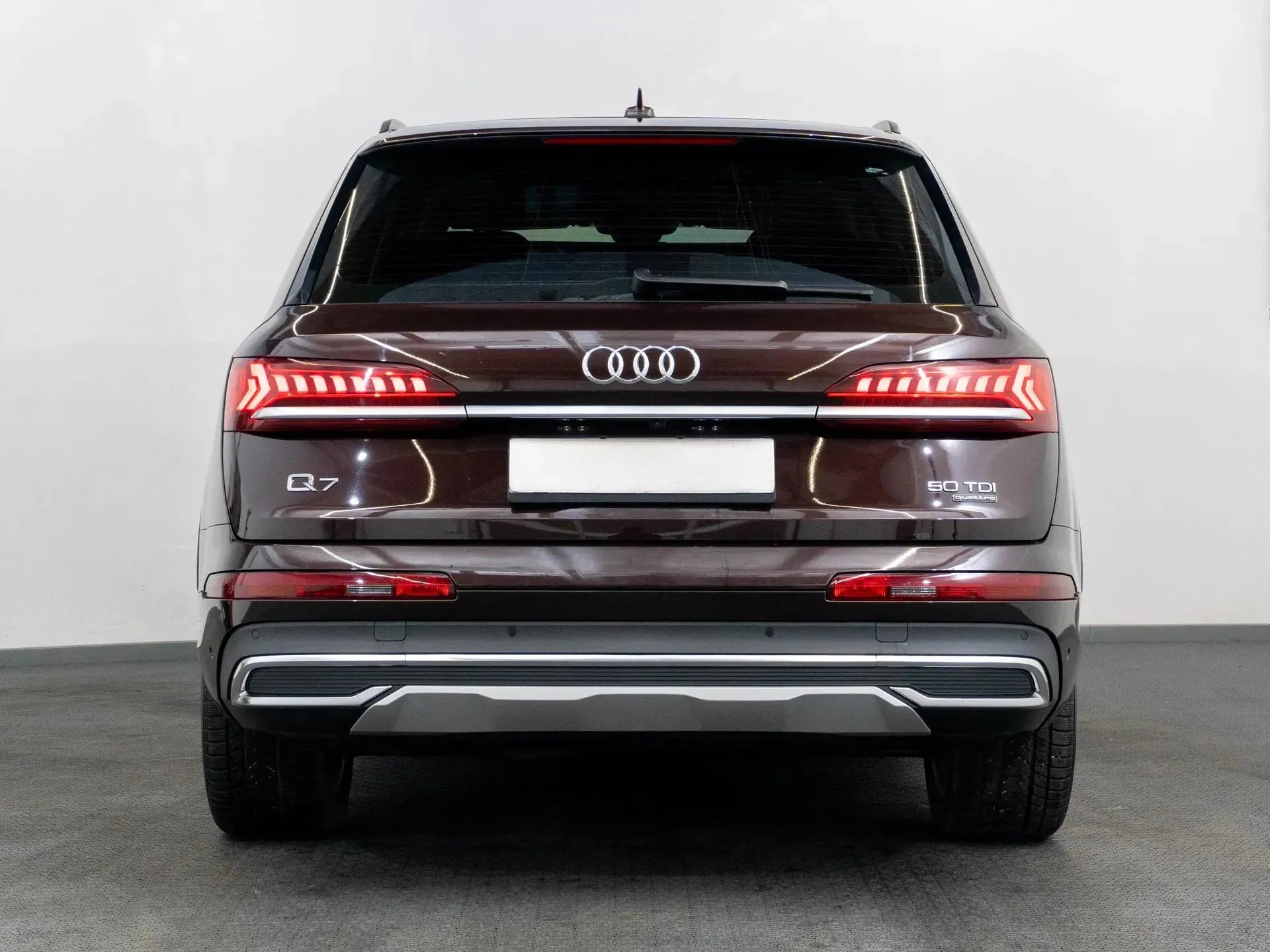 Audi Q7 50 TDI quattro - Samsaru's Car Outlet