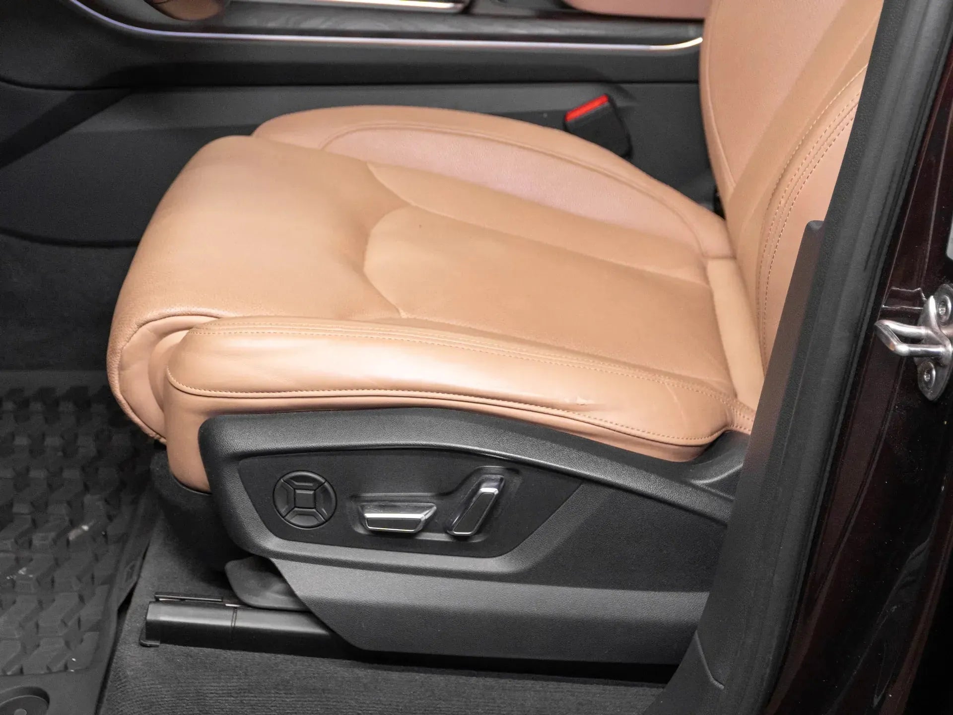 Audi Q7 50 TDI quattro - Samsaru's Car Outlet
